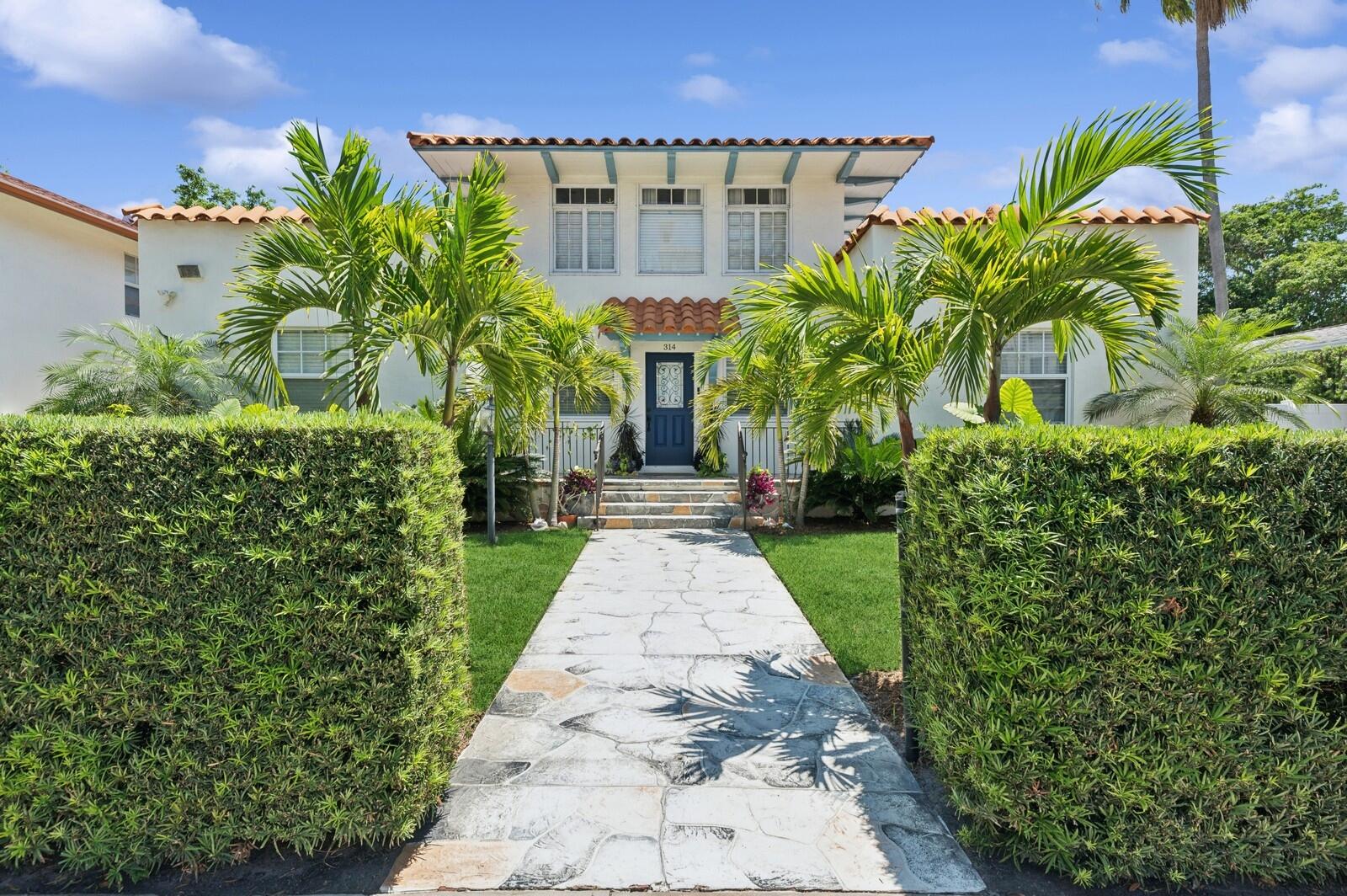 Foto de propiedad en 310 Almeria Road, West Palm Beach, FL 33405 West Palm Beach con MLS# 