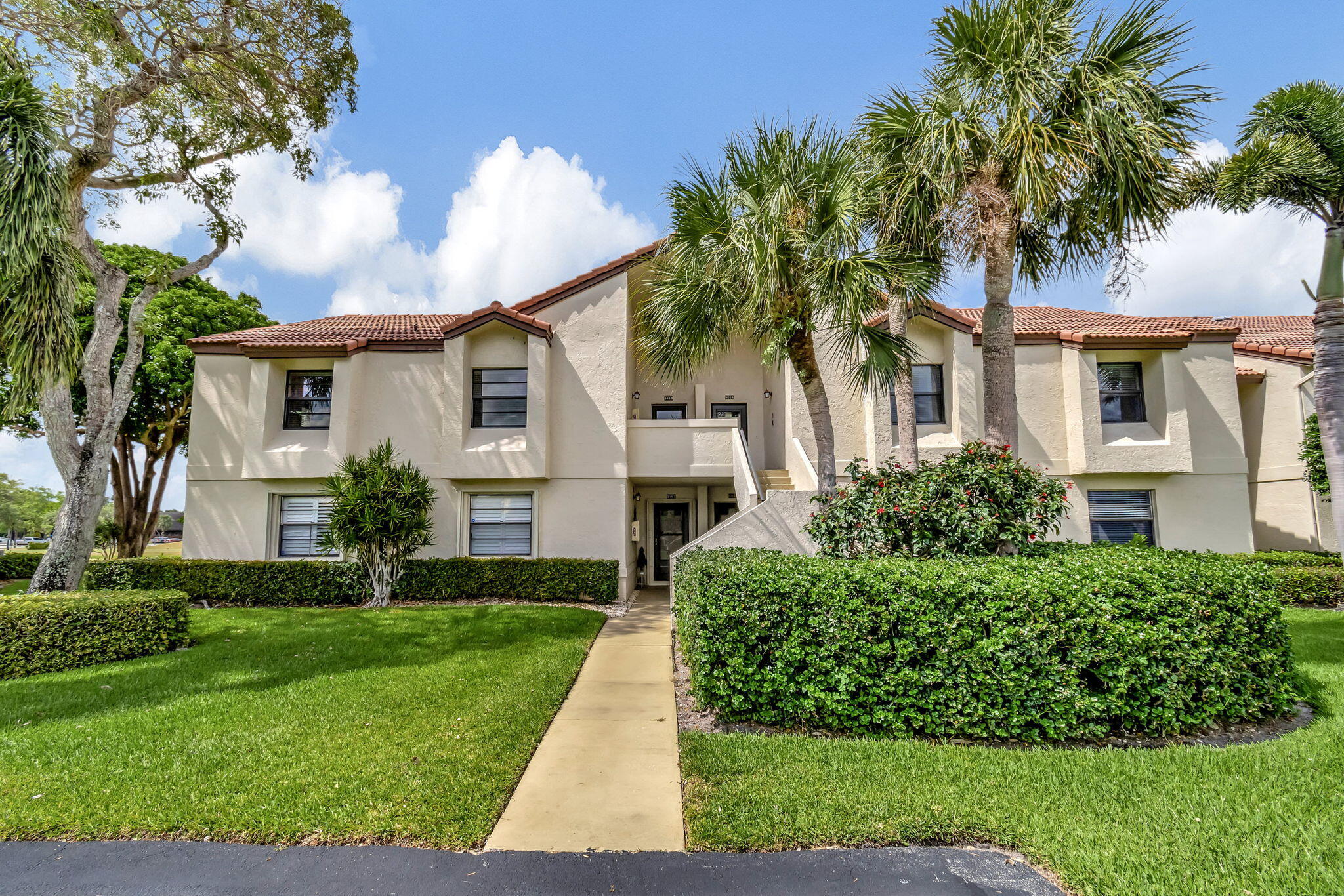Foto de propiedad en 5869 Parkwalk Drive, Boynton Beach, FL 33472 Boynton Beach con MLS# 