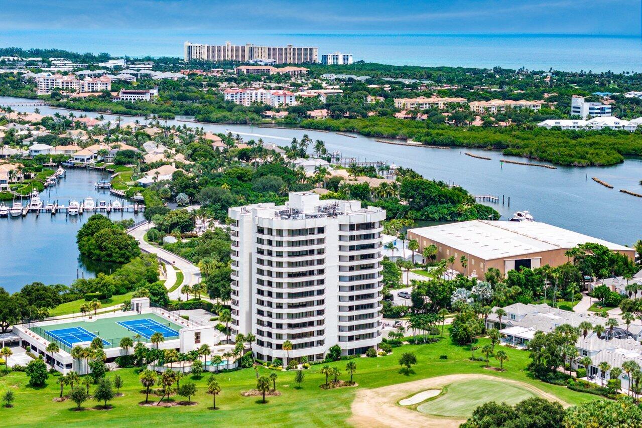 Foto de propiedad en 3322 Casseekey Island Road 504, Jupiter, FL 33477 Jupiter con MLS# 