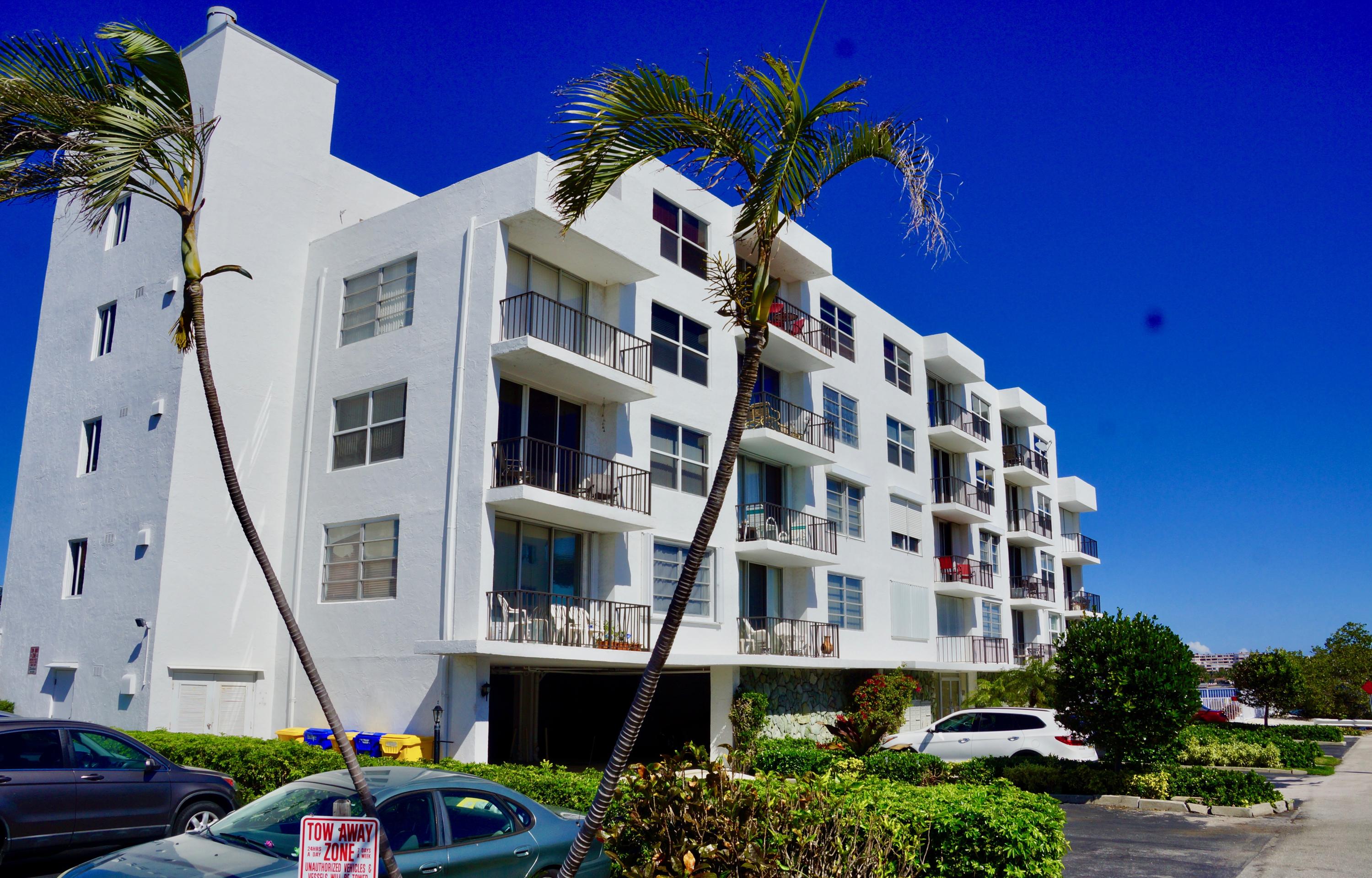 Foto de propiedad en 301 Croton Avenue 406, Lantana, FL 33462 Lantana con MLS# 