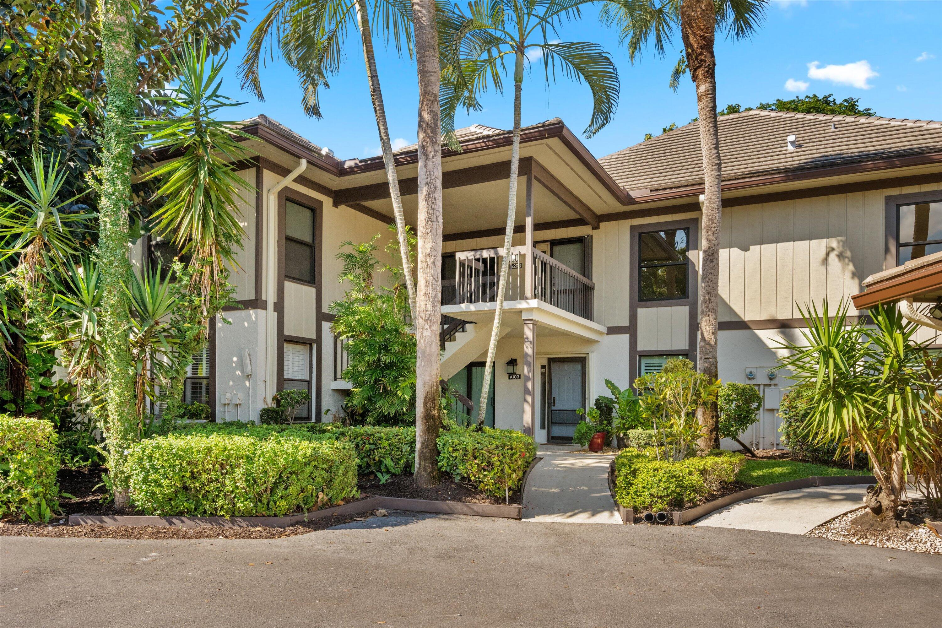 Foto de propiedad en 13224 Polo Club Rd Road A203, Wellington, FL 33414 Wellington con MLS# 
