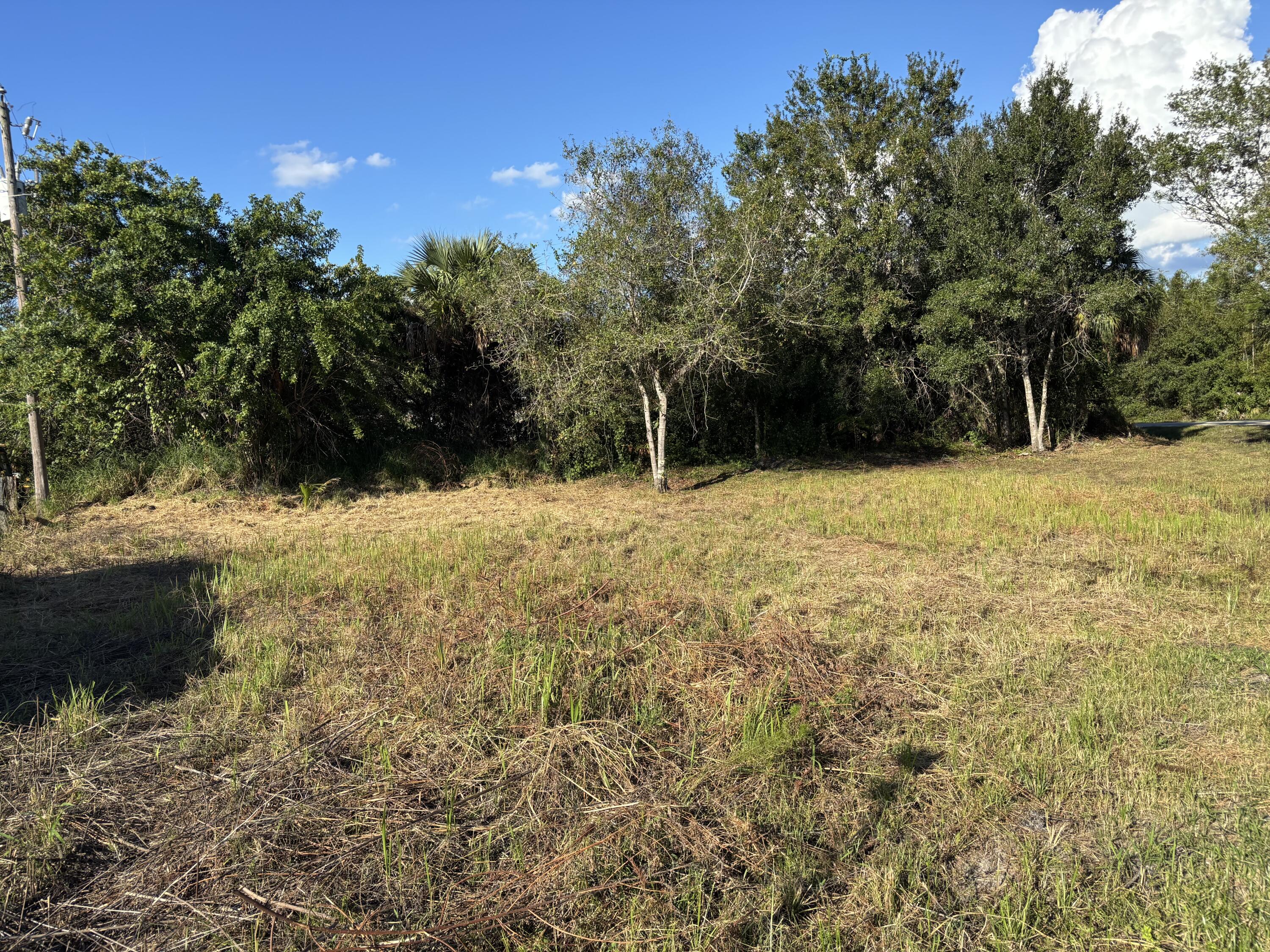 Foto de propiedad en 2897 NW 32nd Avenue, Okeechobee, FL 34972 Okeechobee con MLS# 