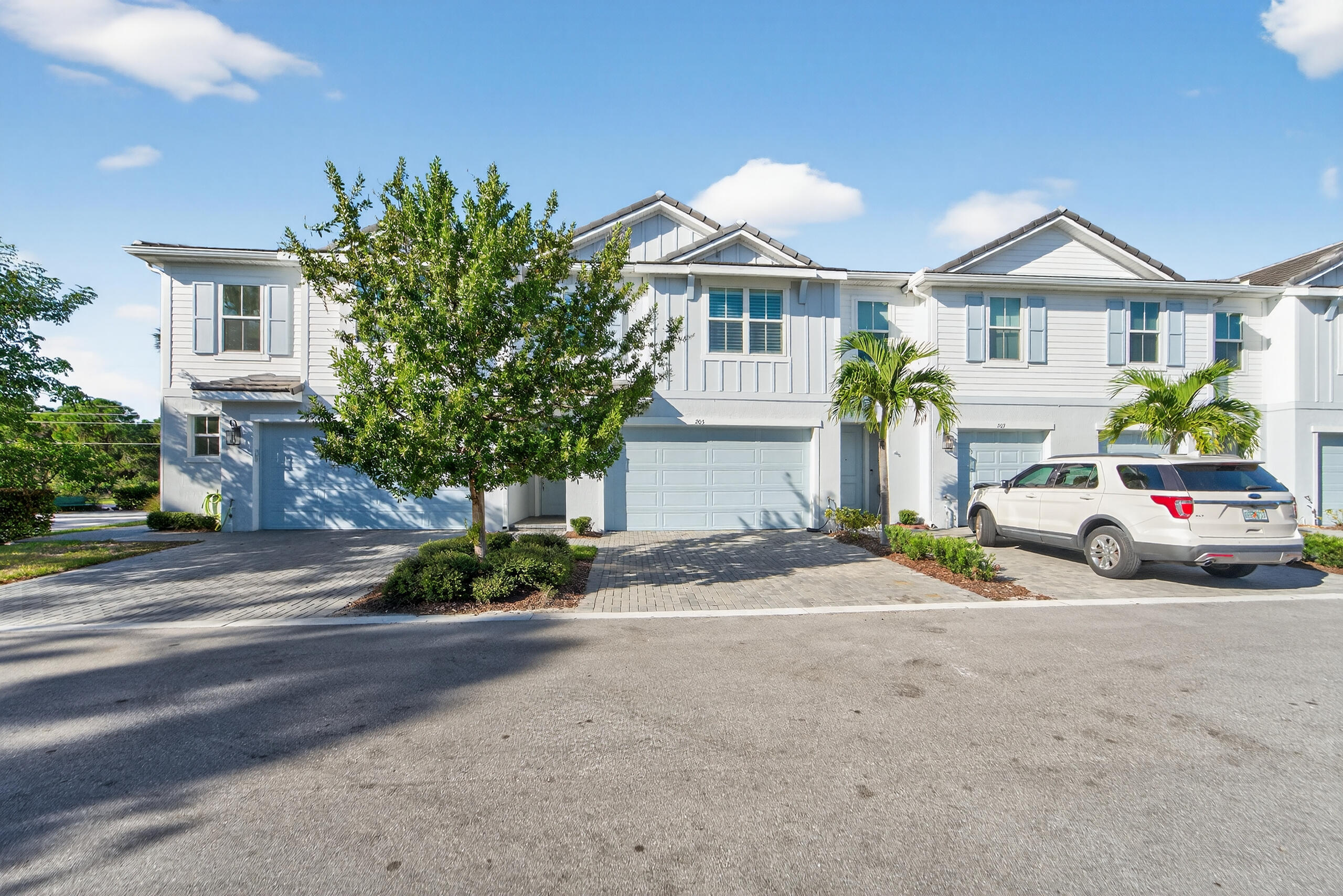 Foto de propiedad en 205 Preserve Trail S 602, Stuart, FL 34994 Stuart con MLS# 