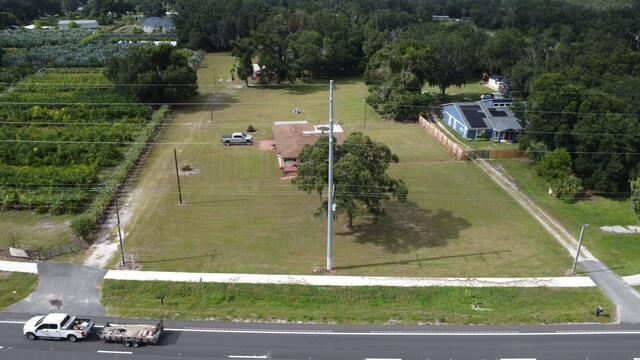 Foto de propiedad en 2806 E 60 Hwy A Highway, Plant City, FL 33567 Plant City con MLS# 