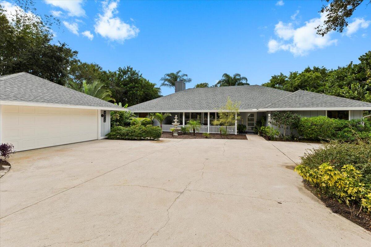 Foto de propiedad en 1938 SW Winners Drive, Palm City, FL 34990 Palm City con MLS# 