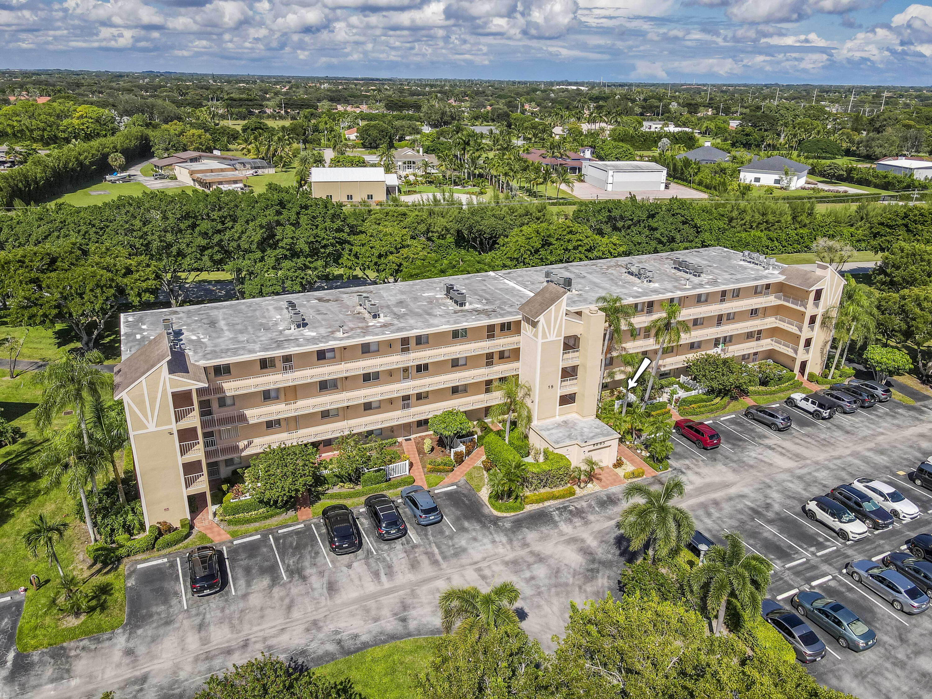 Foto de propiedad en 6865 Huntington Lane 105, Delray Beach, FL 33446 Delray Beach con MLS# 