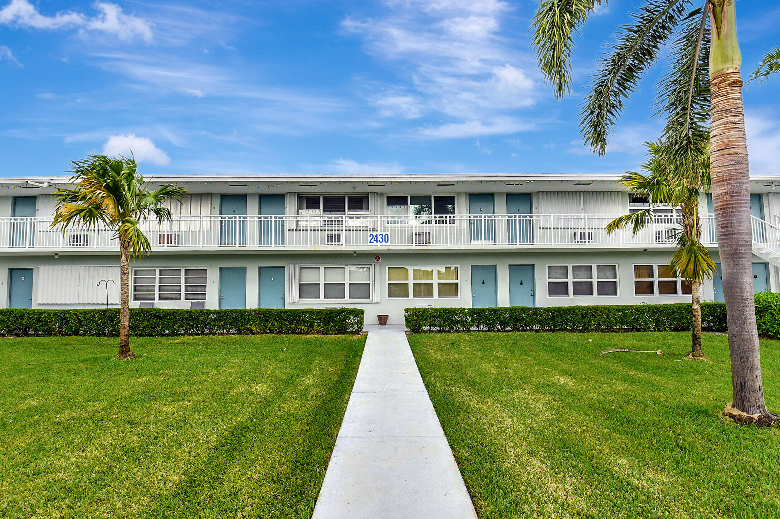Foto de propiedad en 2430 S Federal Highway 0150, Boynton Beach, FL 33435 Boynton Beach con MLS# 