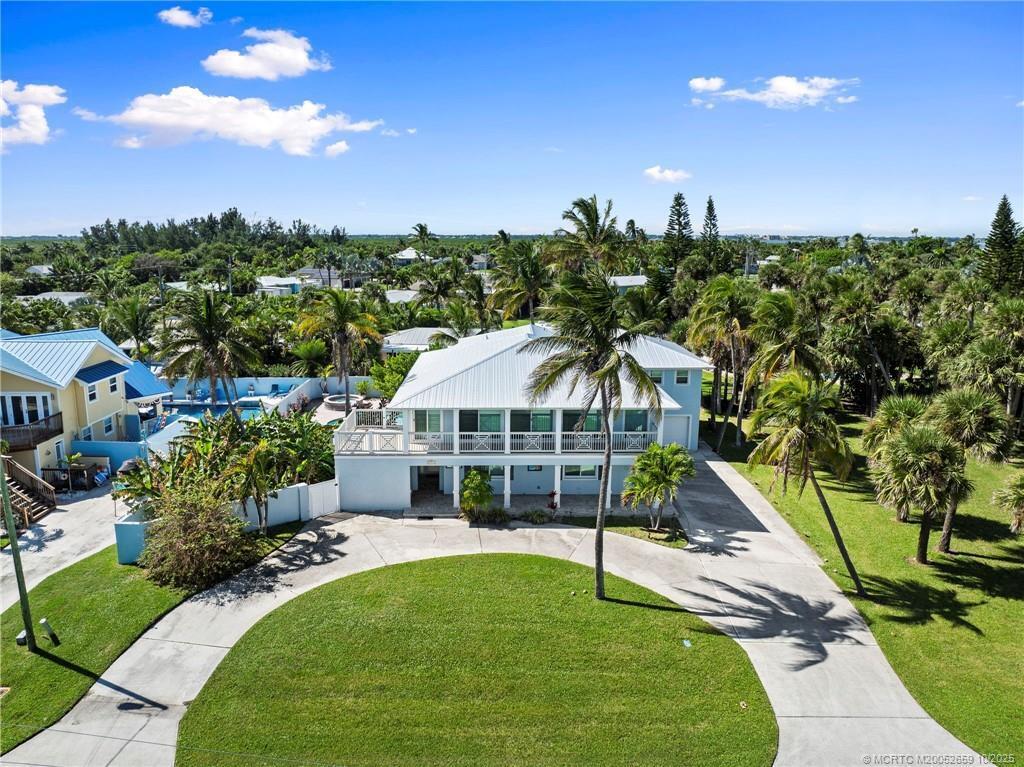 Foto de propiedad en 1911 Surfside Drive, Fort Pierce, FL 34949 Fort Pierce con MLS# 