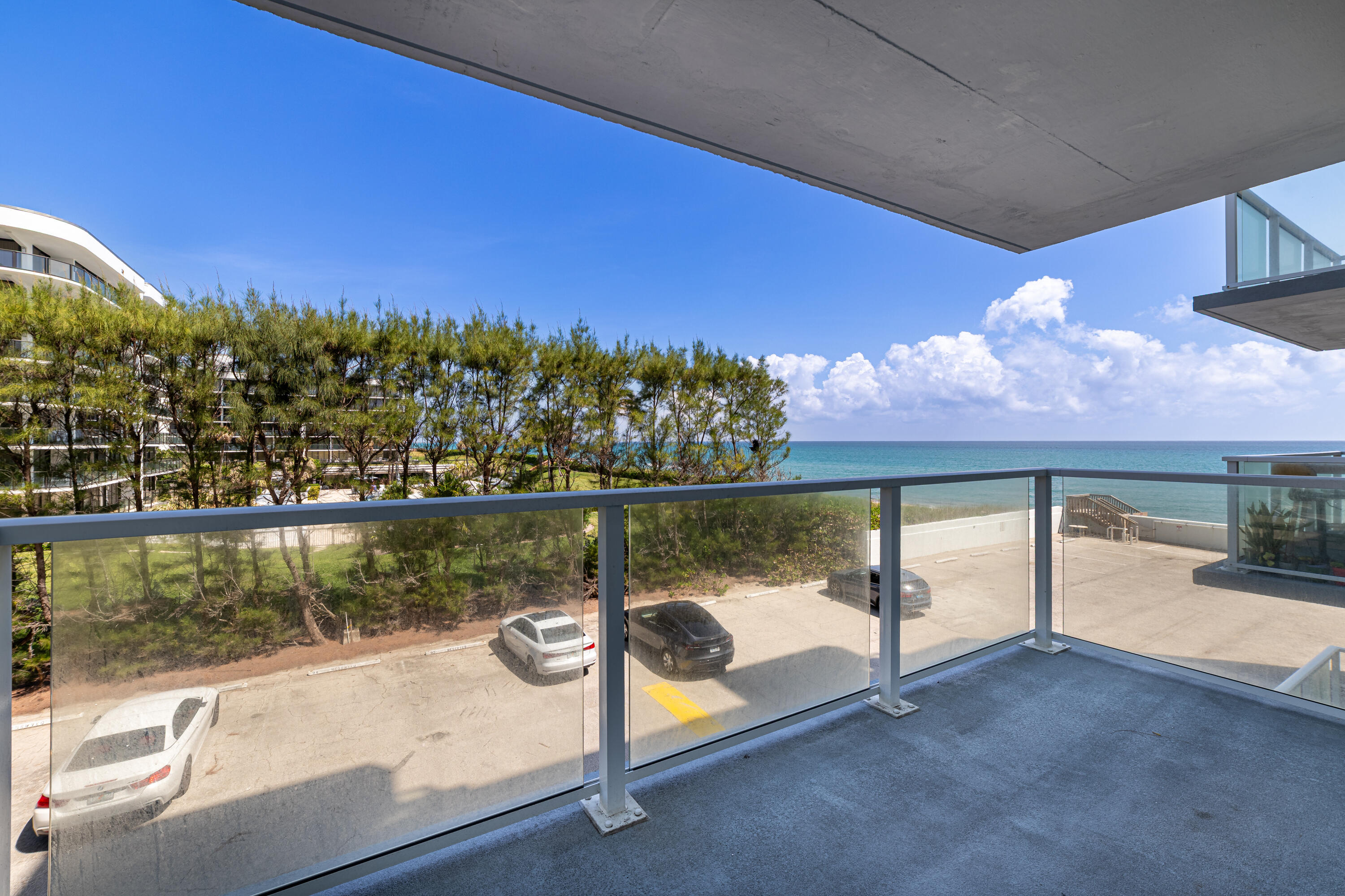 Foto de propiedad en 3450 S Ocean Boulevard 206, Palm Beach, FL 33480 Palm Beach con MLS# 