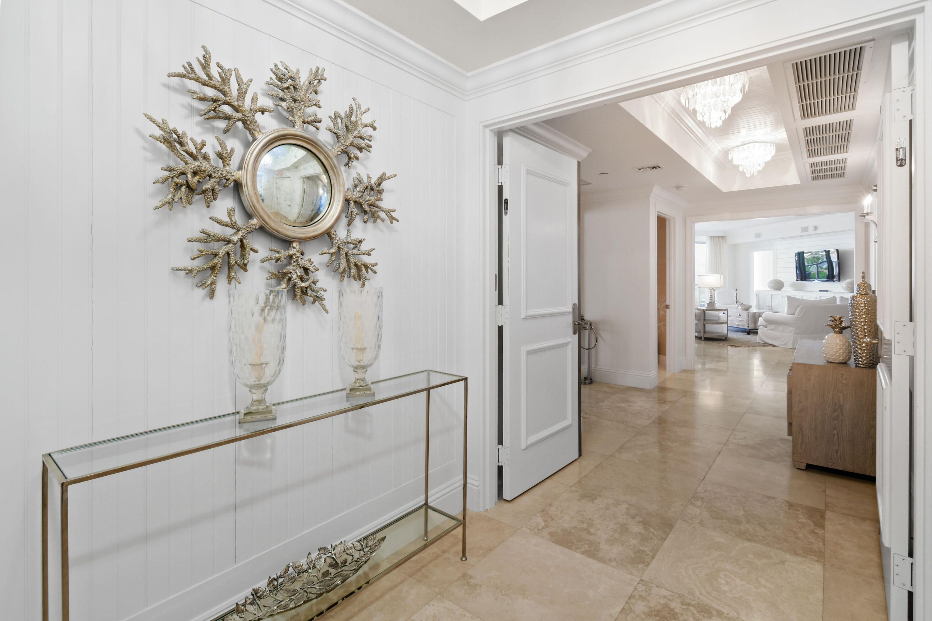 Foto de propiedad en 5050 N Ocean Drive 1203, Singer Island, FL 33404 Singer Island con MLS# 