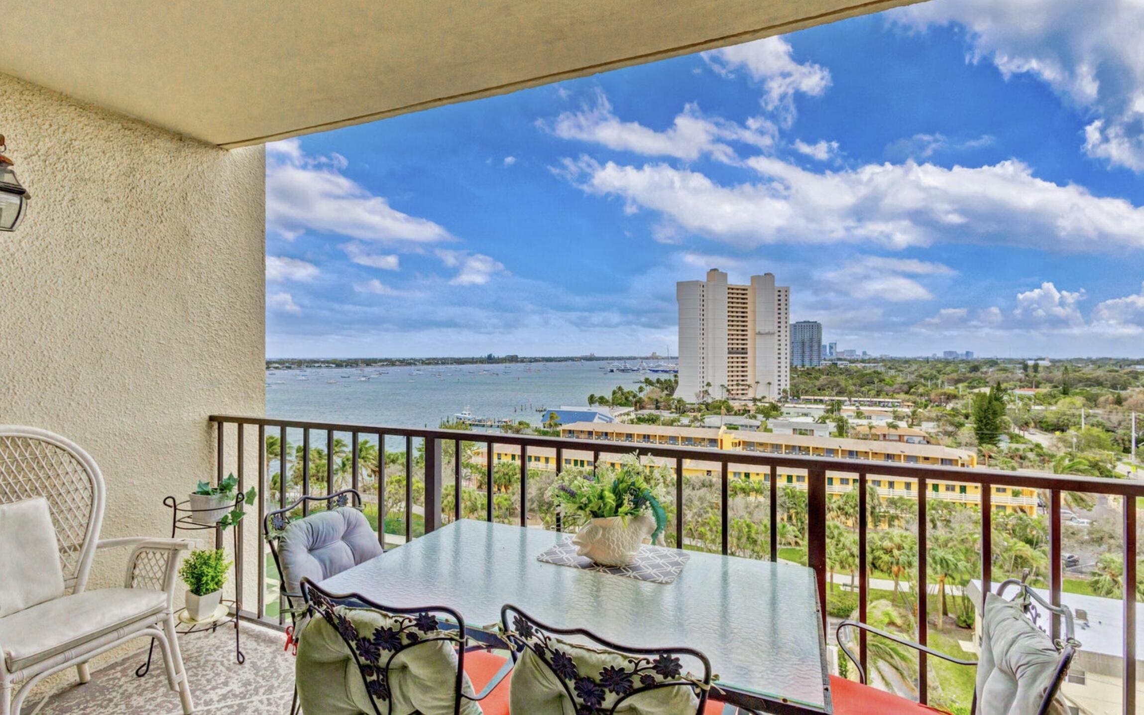 Foto de propiedad en 5600 N Flagler Drive 1004, West Palm Beach, FL 33407 West Palm Beach con MLS# 