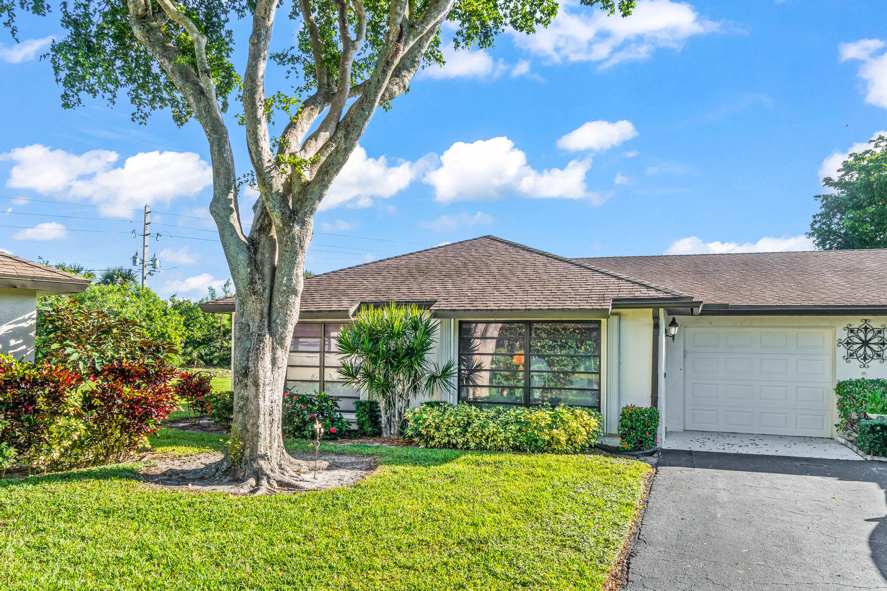Foto de propiedad en 4868 Hawkwood Road A, Boynton Beach, FL 33436 Boynton Beach con MLS# 