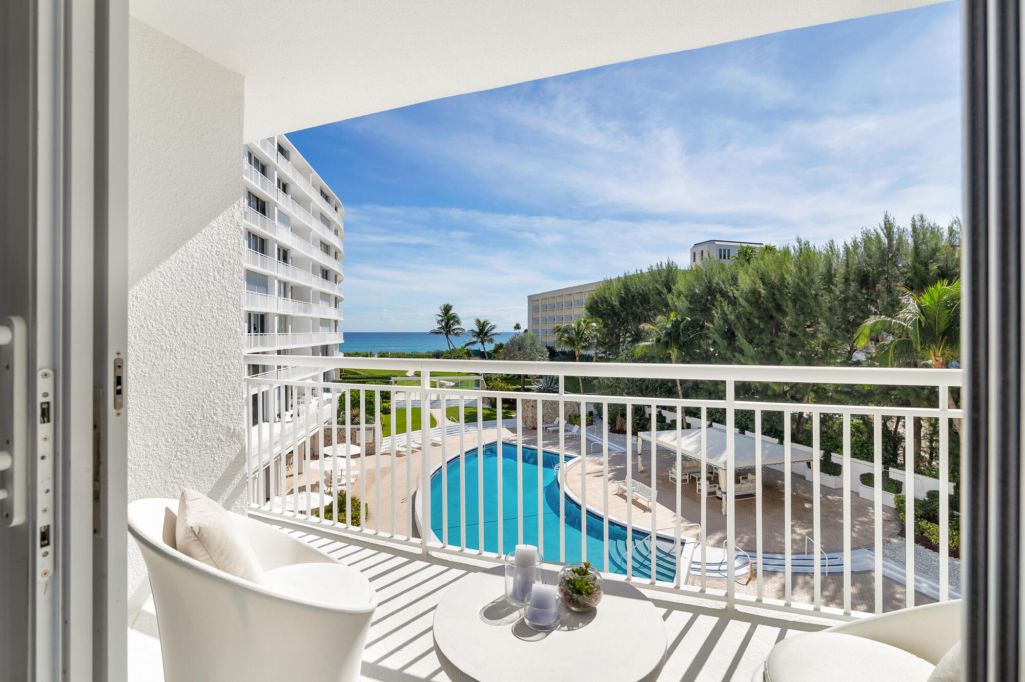 Foto de propiedad en 2780 S Ocean Boulevard 311, Palm Beach, FL 33480 Palm Beach con MLS# 