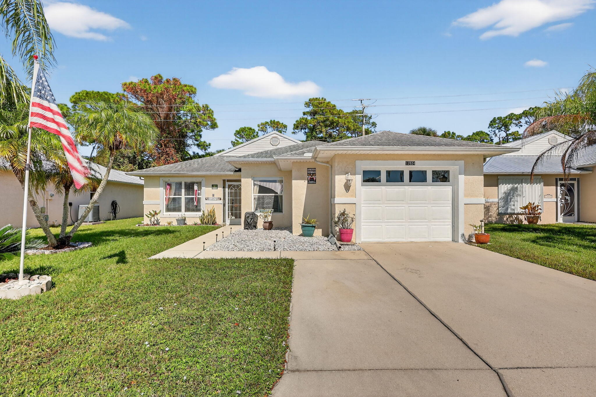 Foto de propiedad en 13924 Aguila Avenue, Fort Pierce, FL 34951 Fort Pierce con MLS# 