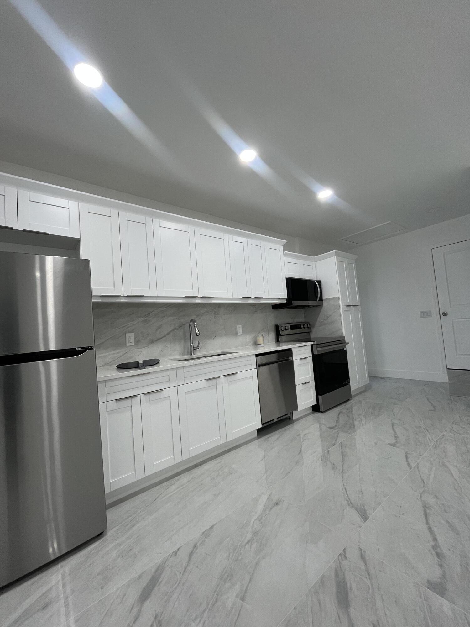 En Renta 4588 Old Military Trail, West Palm Beach, FL 33417, West Palm Beach, FL 33417