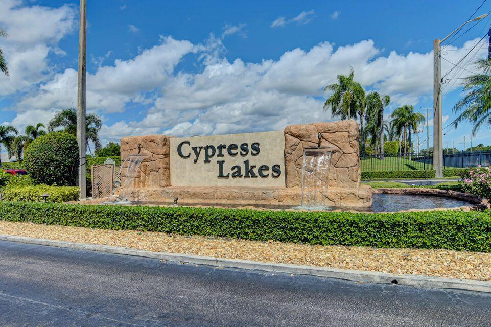 Foto de propiedad en 5036 Alfred Drive, West Palm Beach, FL 33417 West Palm Beach con MLS# 