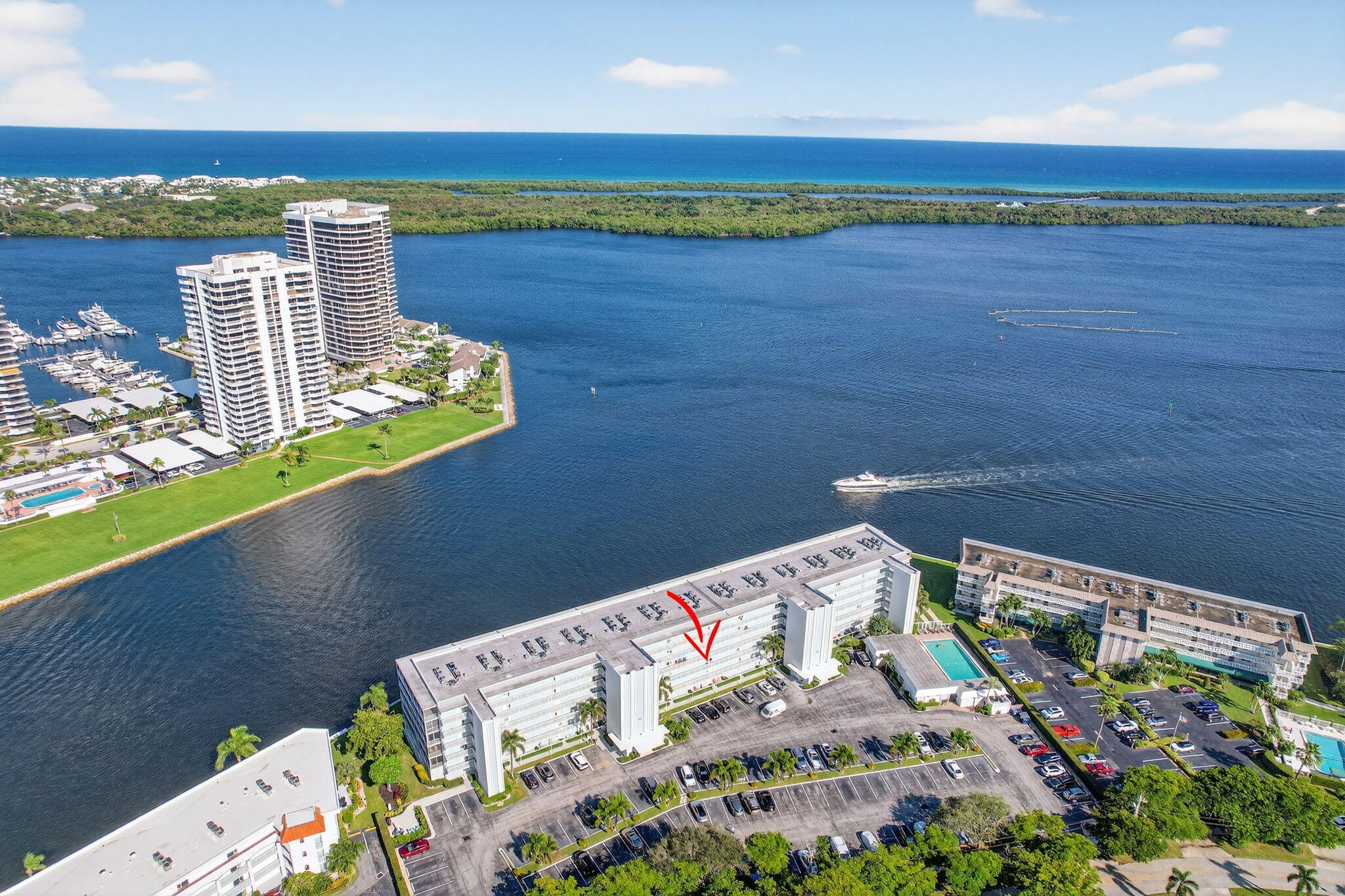 Foto de propiedad en 36 Yacht Club Drive 307, North Palm Beach, FL 33408 North Palm Beach con MLS# 