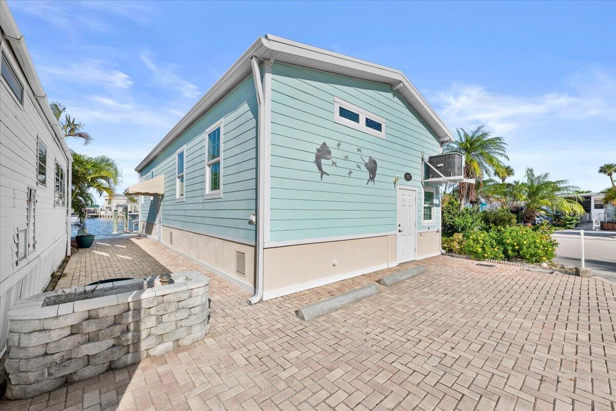 Foto de propiedad en 10701 S Ocean Drive 827, Jensen Beach, FL 34957 Jensen Beach con MLS# 