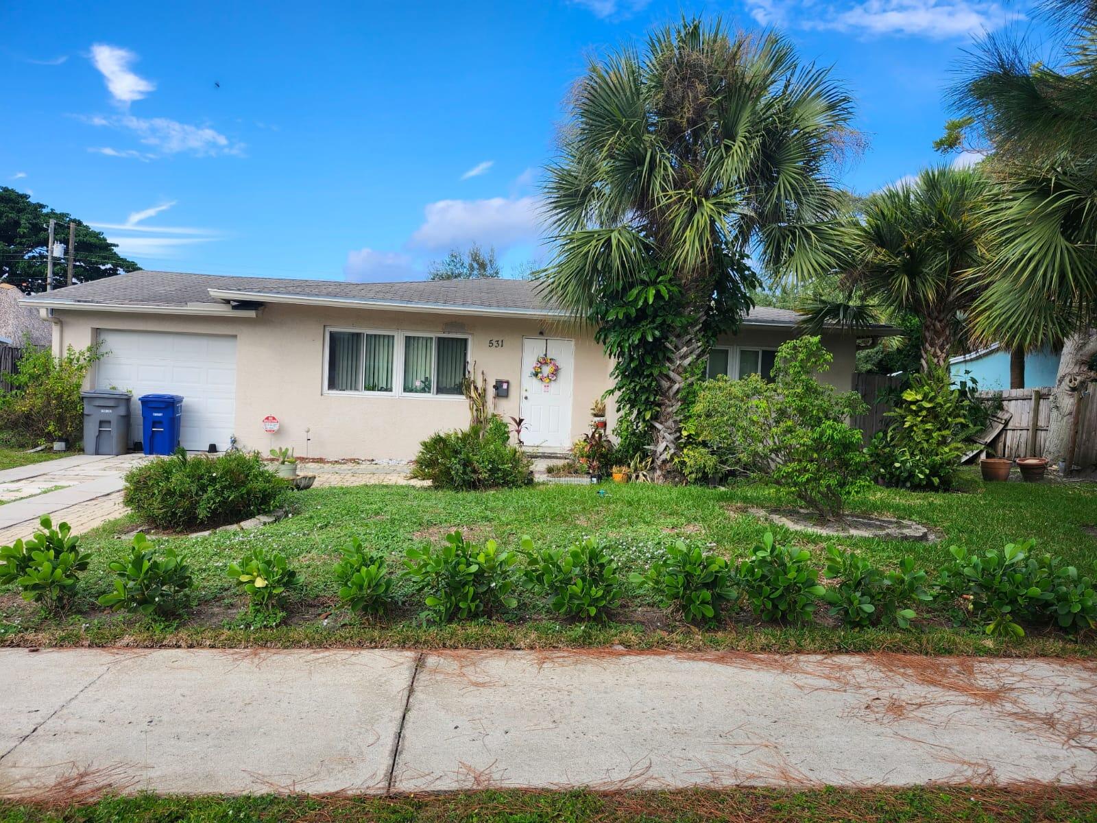 Foto de propiedad en 531 Date Palm Drive, Lake Park, FL 33403 Lake Park con MLS# 