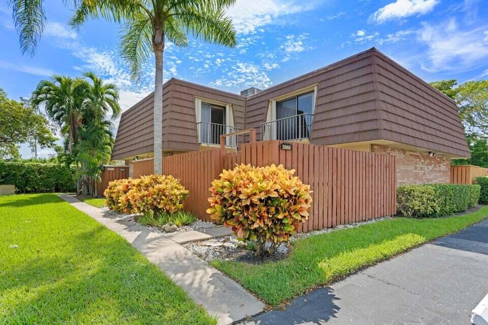 Foto de propiedad en 3960 August Drive, Lake Worth, FL 33461 Lake Worth con MLS# 