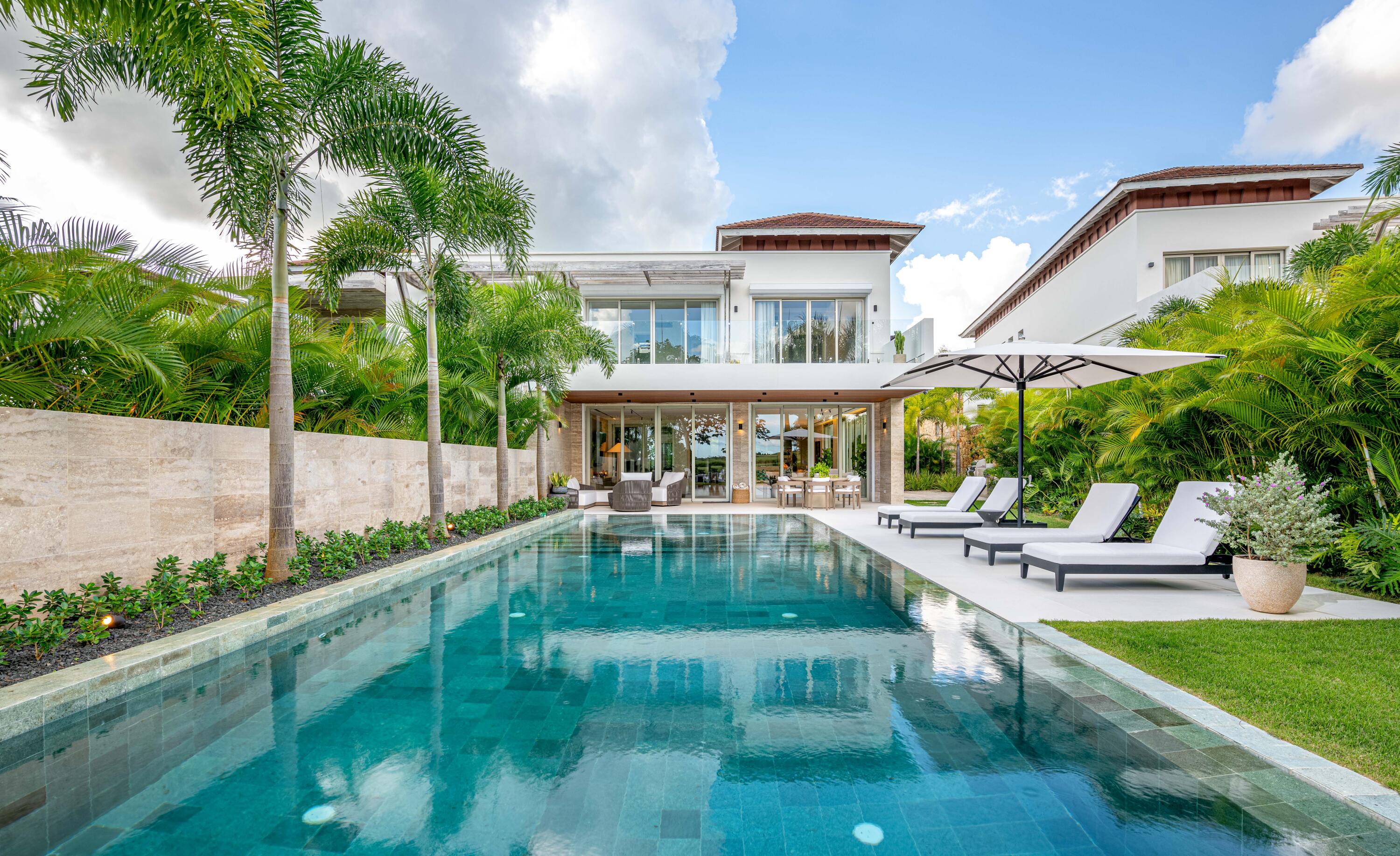 Foto de propiedad en 10 Los Altos Villa  con MLS# 