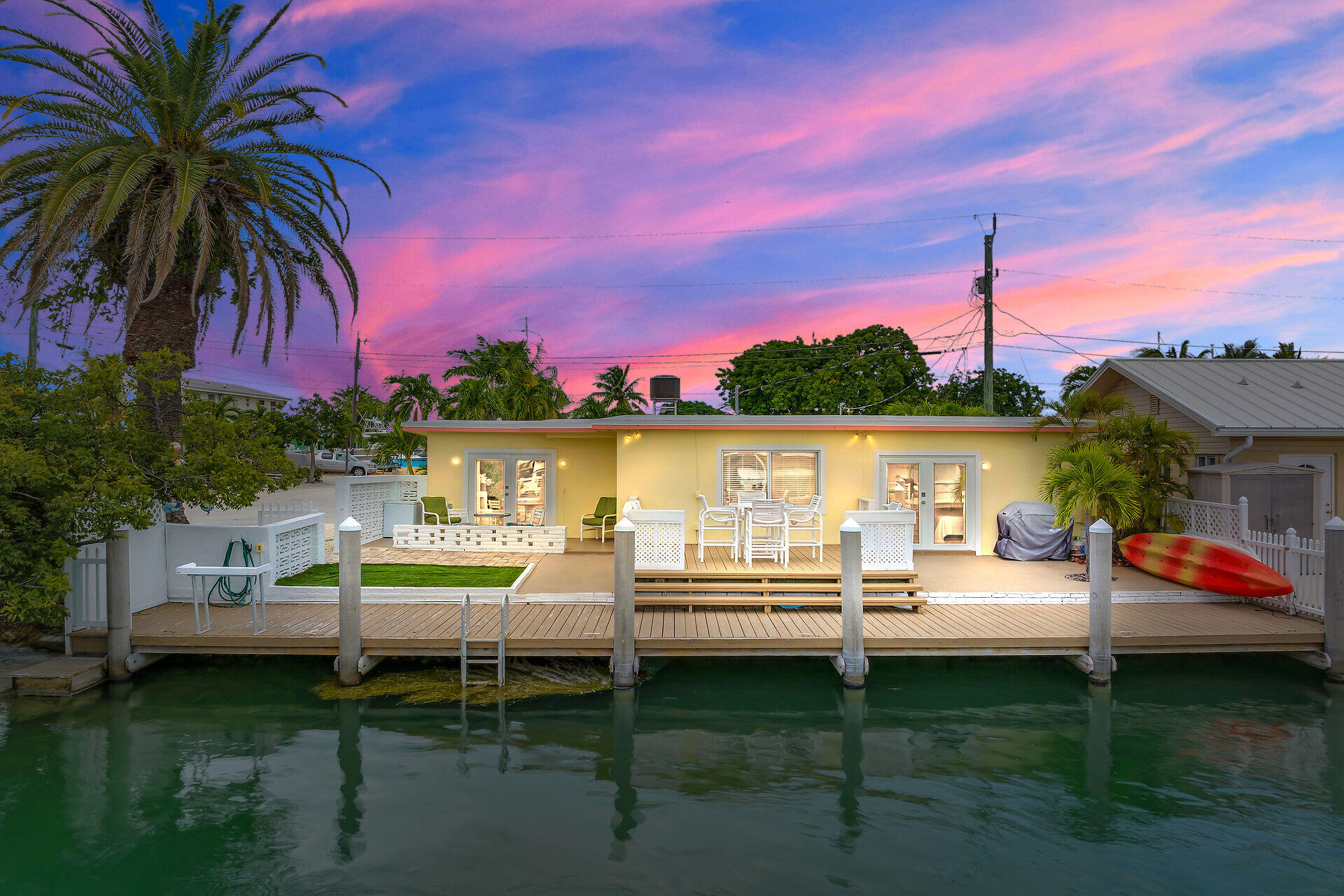 Foto de propiedad en 11725 3rd Avenue Ocean, Marathon, FL 33050 Marathon con MLS# 