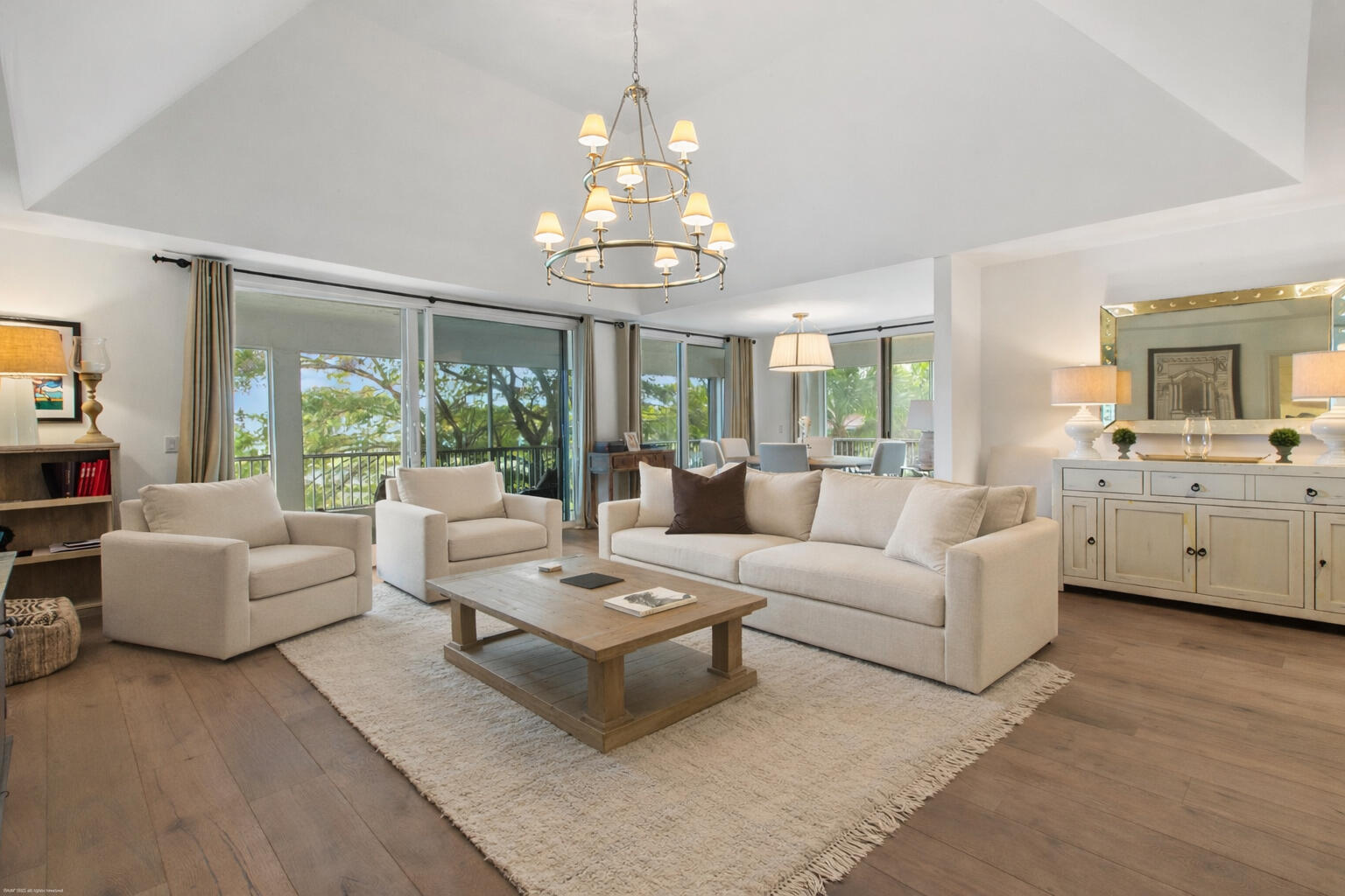 Foto de propiedad en 11815 Pebblewood Drive, Wellington, FL 33414 Wellington con MLS# 