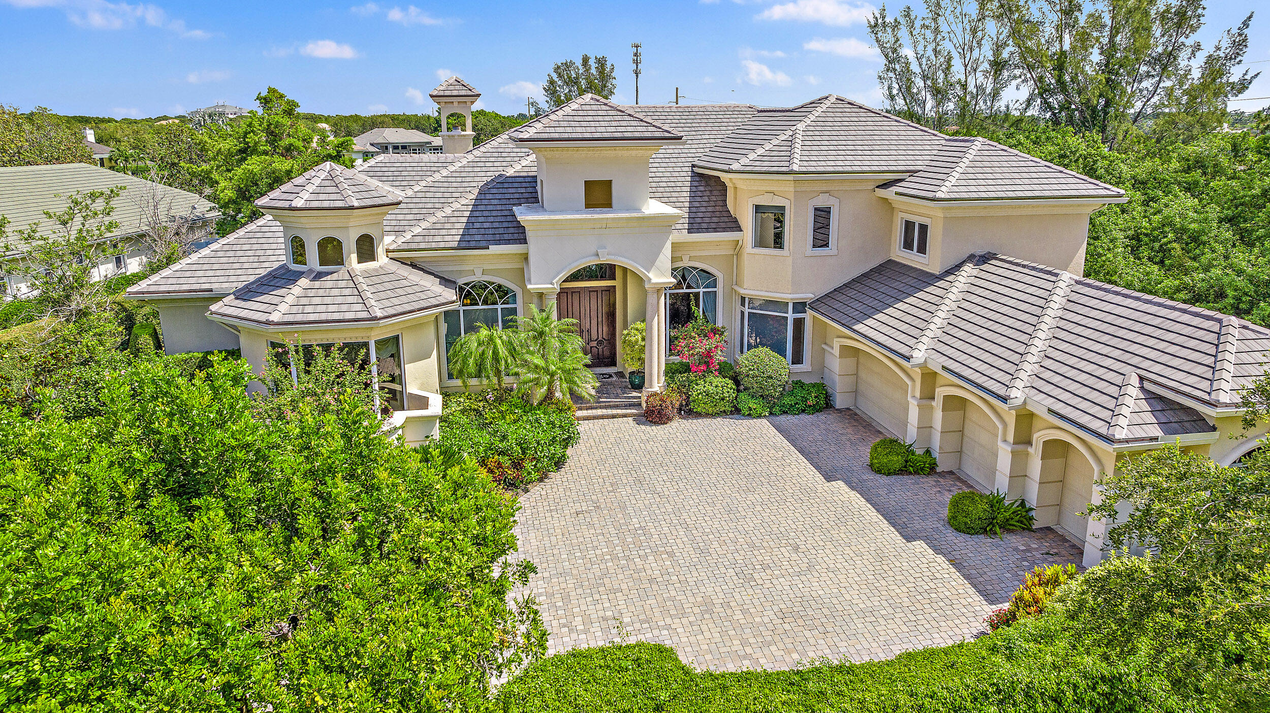 Foto de propiedad en 12049 SE Intracoastal Terrace, Jupiter, FL 33469 Jupiter con MLS# 