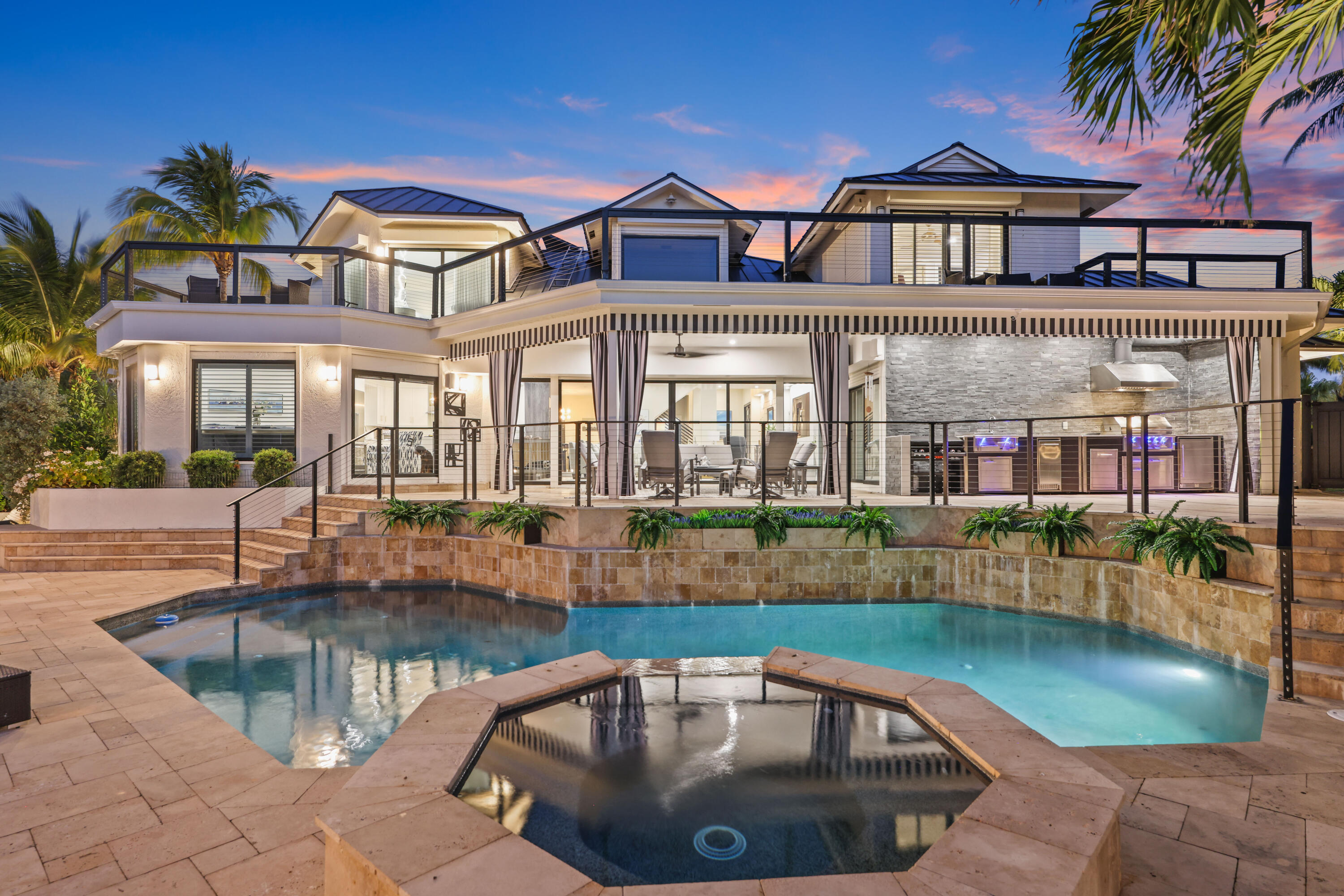 Foto de propiedad en 125 Marlin Drive, Ocean Ridge, FL 33435 Ocean Ridge con MLS# 