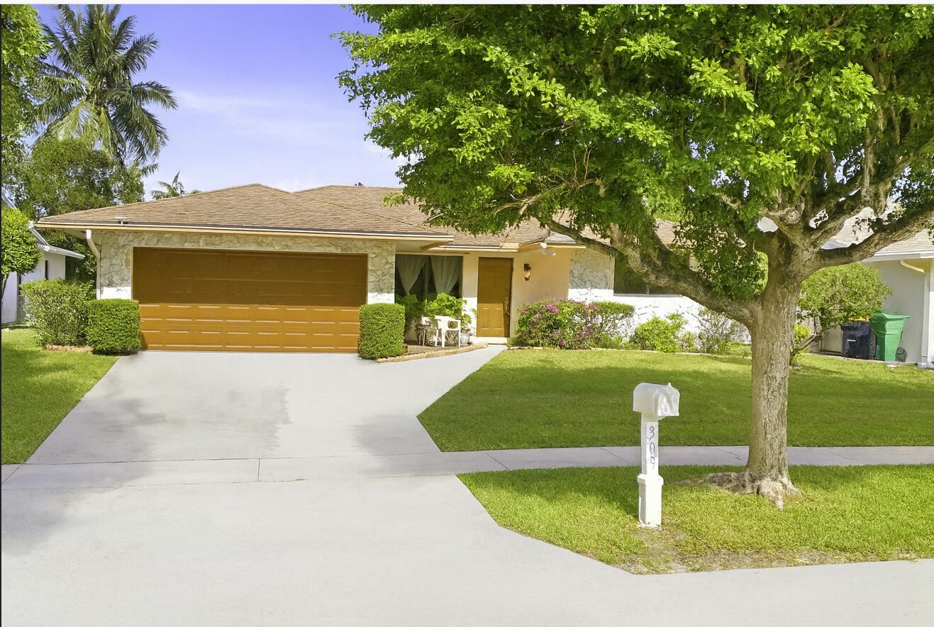 Foto de propiedad en 309 SE 4th Street, Dania Beach, FL 33004 Dania Beach con MLS# 