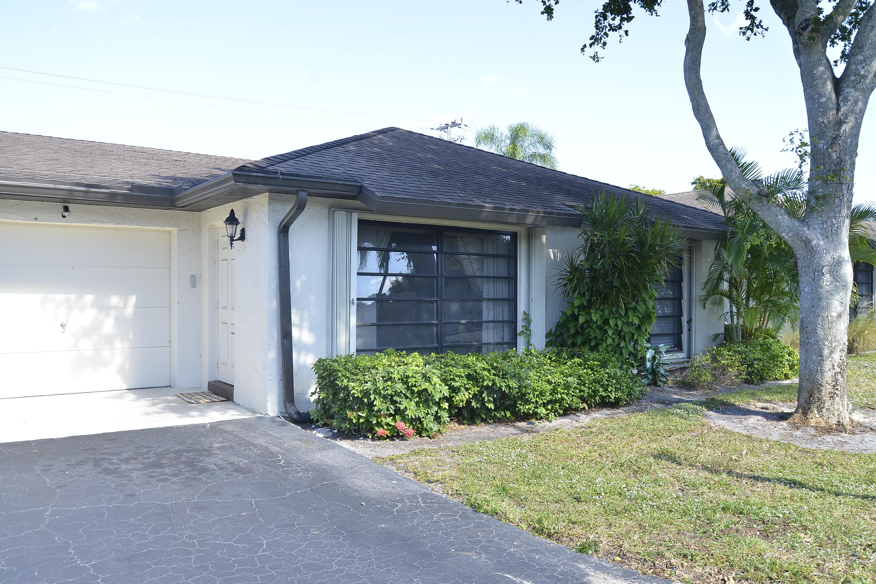 Foto de propiedad en 10054 Eaglewood Road B, Boynton Beach, FL 33436 Boynton Beach con MLS# 