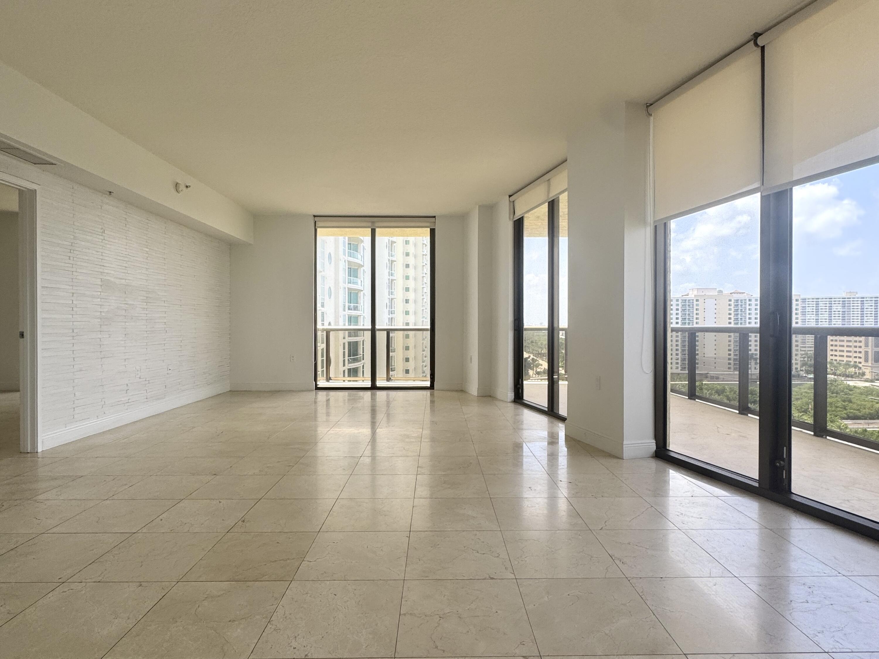 Foto de propiedad en 16275 Collins Avenue 1004, Sunny Isles Beach, FL 33160 Sunny Isles Beach con MLS# 