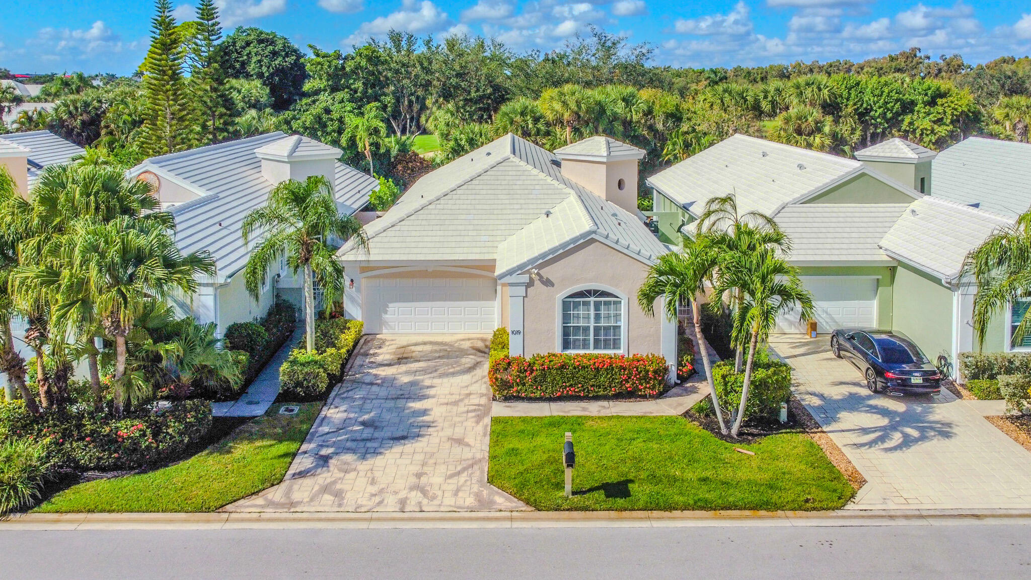 Foto de propiedad en 1019 Lytham Court, West Palm Beach, FL 33411 West Palm Beach con MLS# 