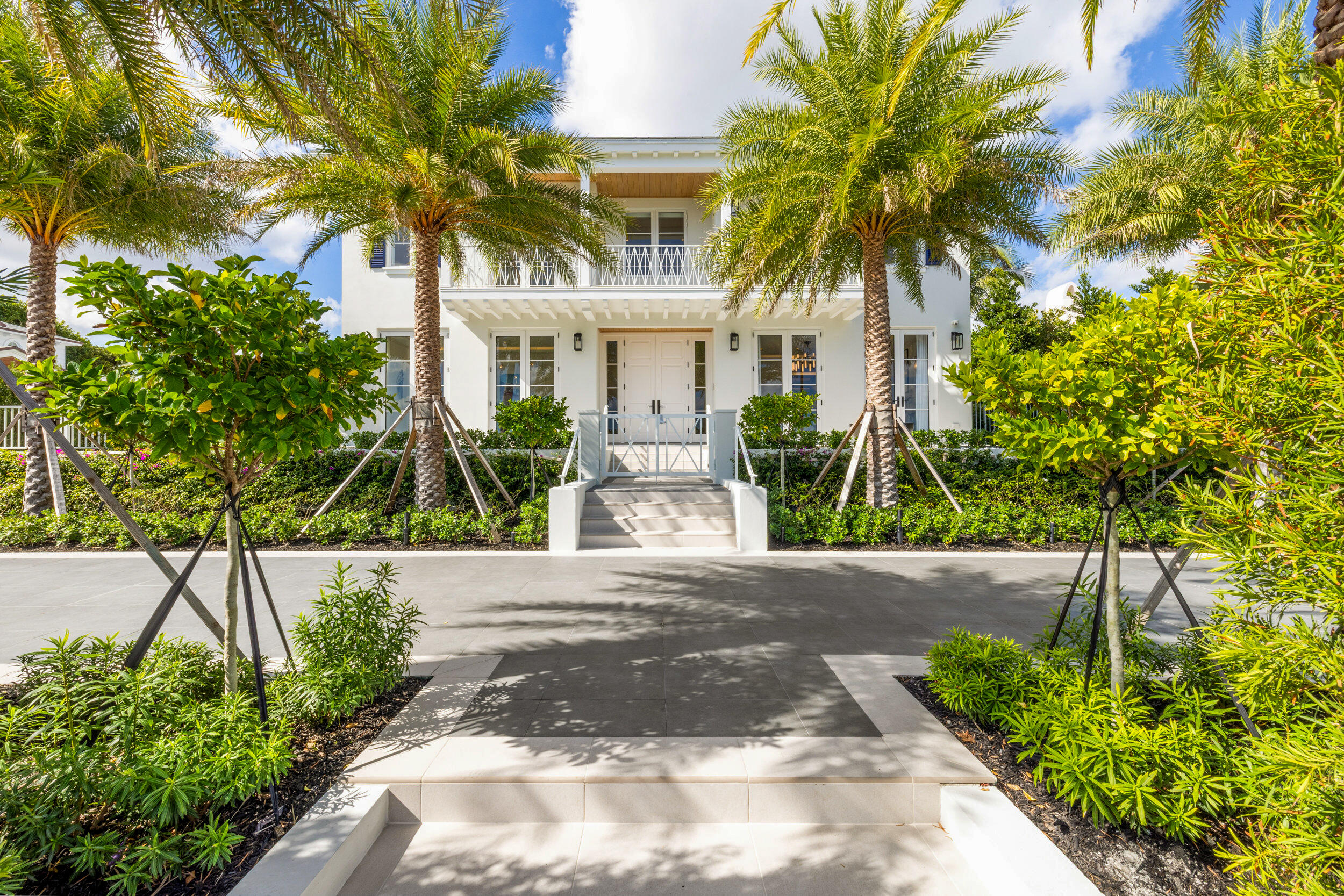 Foto de propiedad en 2415 S Flagler Drive, West Palm Beach, FL 33401 West Palm Beach con MLS# 