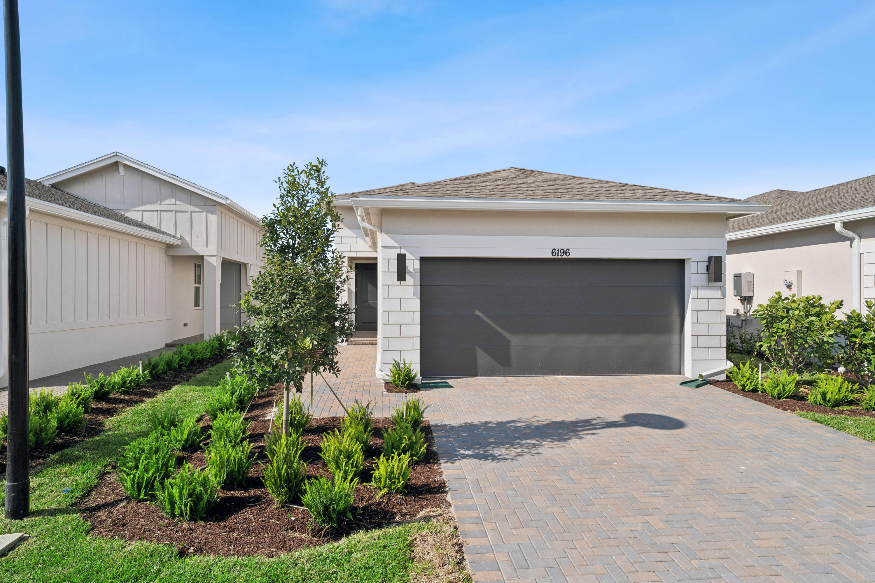 Foto de propiedad en 6196 NW Tuckaway Avenue 173, Port St. Lucie, FL 34987 Port St. Lucie con MLS# 