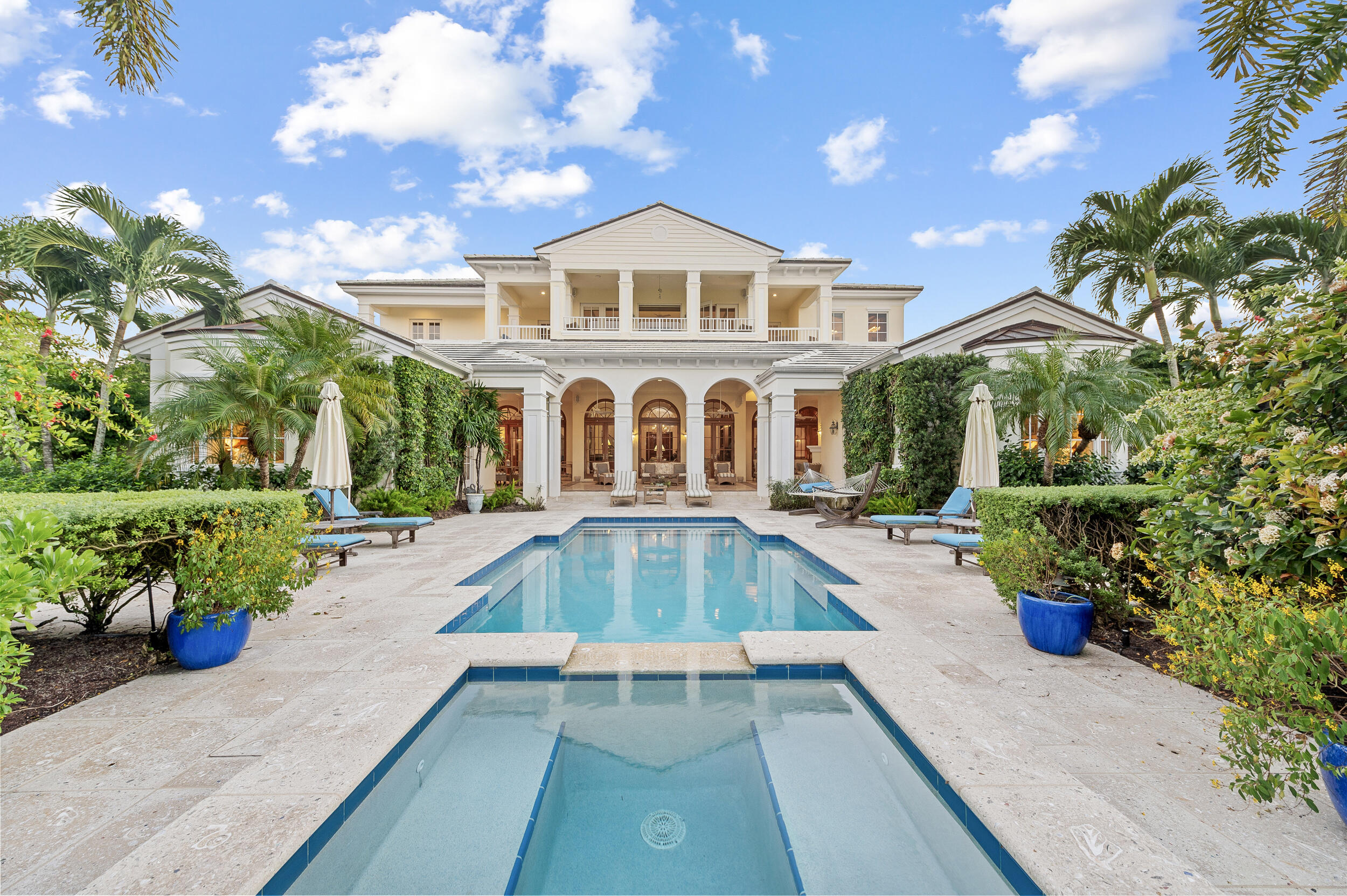 Foto de propiedad en 6968 SE Harbor Circle, Stuart, FL 34996 Stuart con MLS# 
