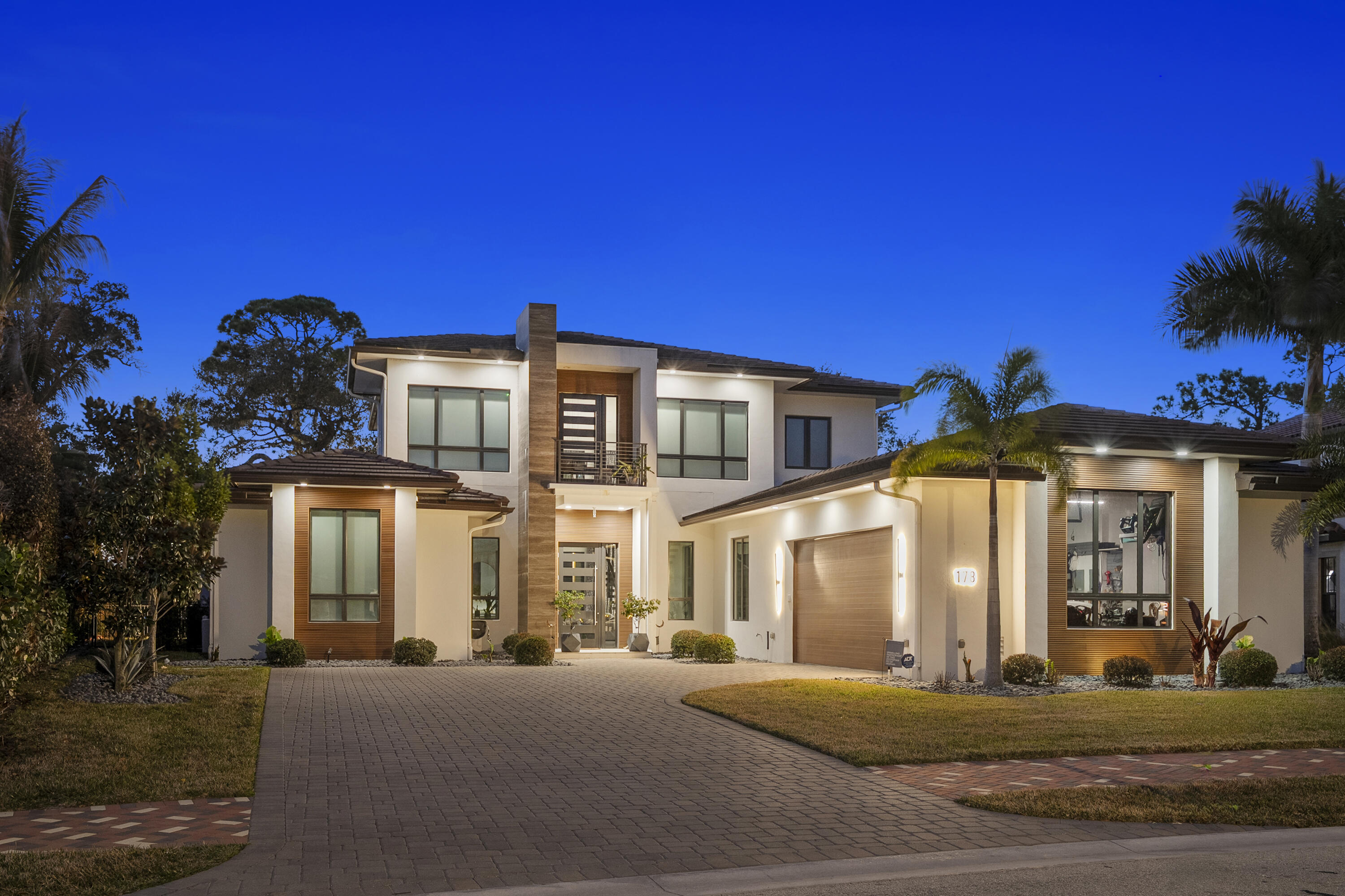 Foto de propiedad en 178 SE Via Lago Garda, Port St. Lucie, FL 34952 Port St. Lucie con MLS# 