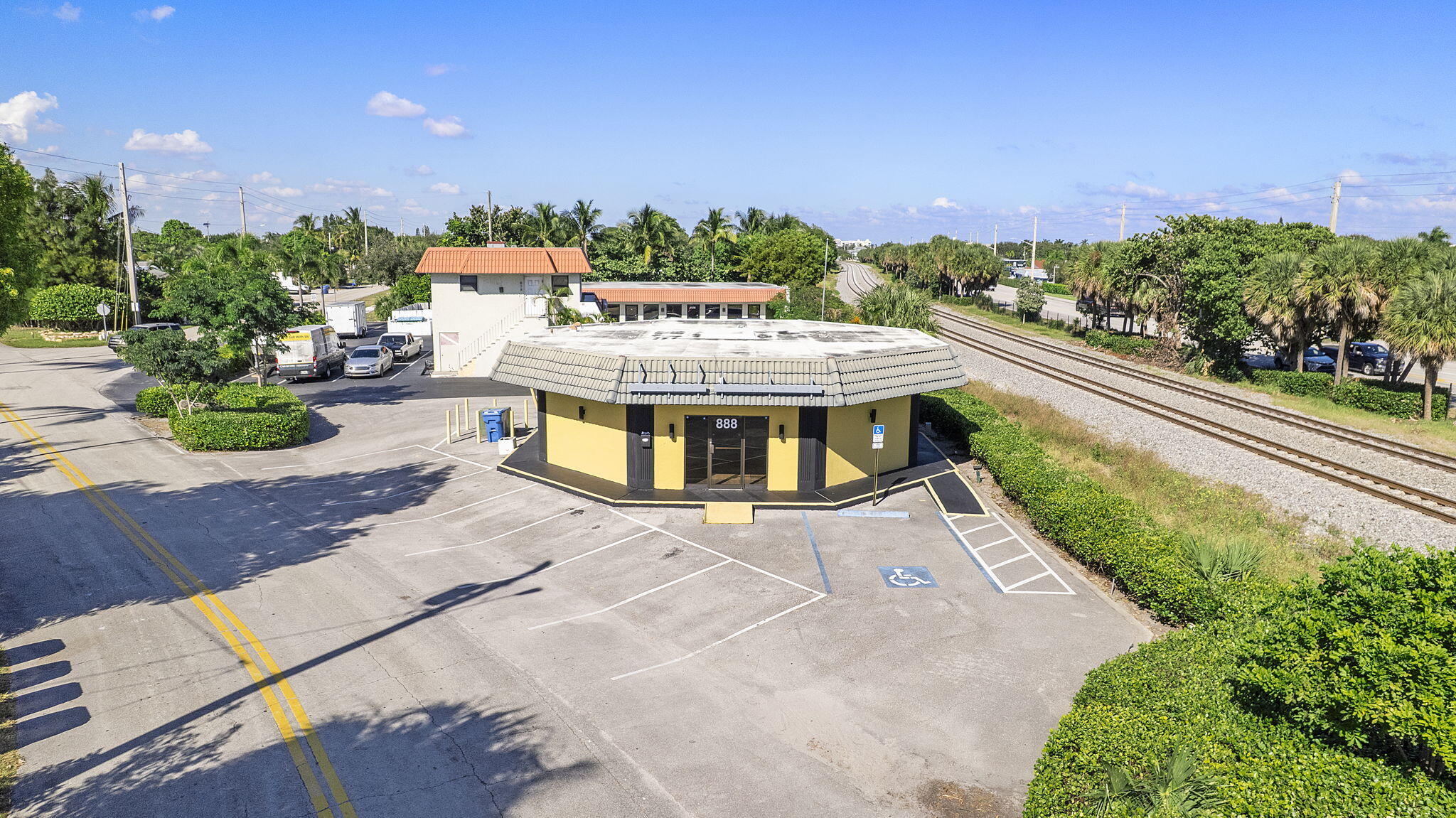 Foto de propiedad en 888 E Coast Avenue, Lantana, FL 33462 Lantana con MLS# 