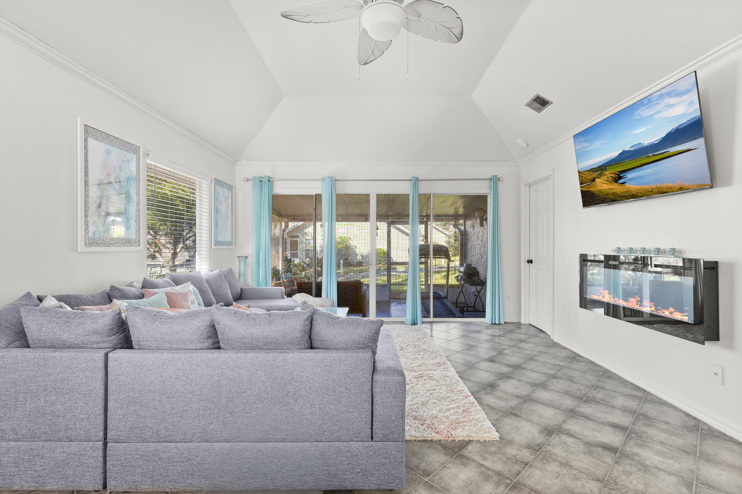 Foto de propiedad en 1329 Villa Lane 45, Apopka, FL 32712 Apopka con MLS# 