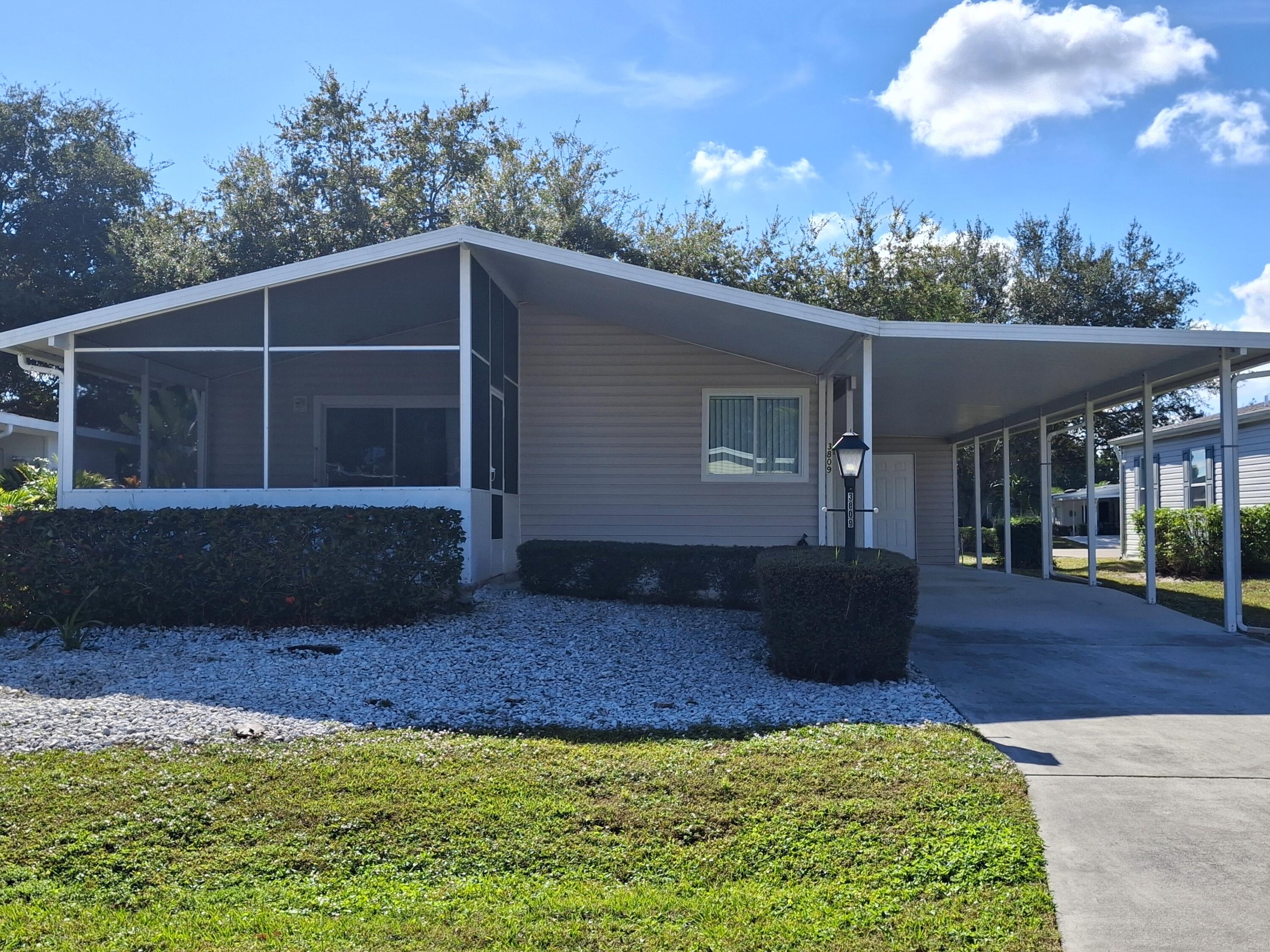 Foto de propiedad en 3809 Morning Dove Court, Port St. Lucie, FL 34952 Port St. Lucie con MLS# 