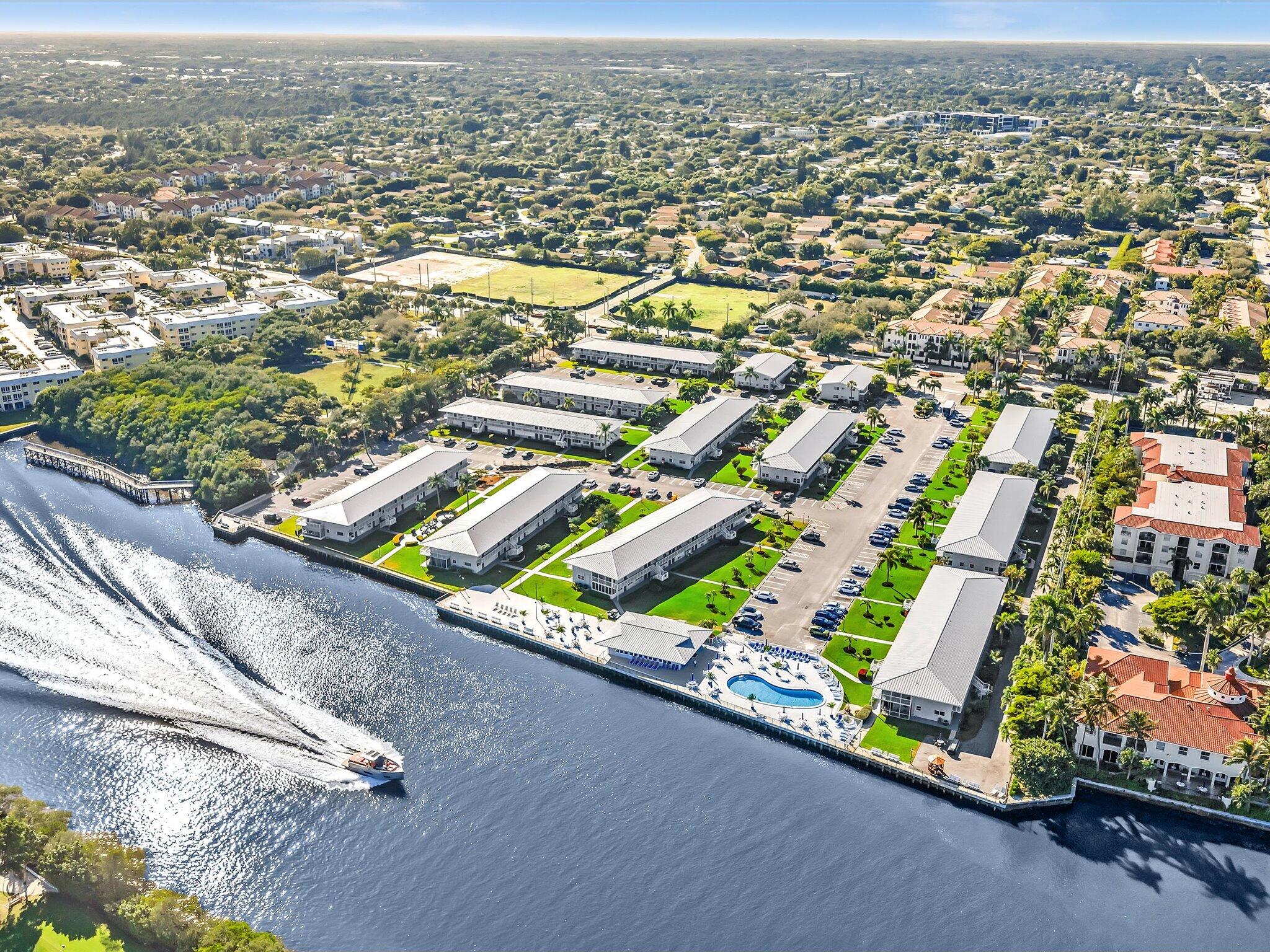 Foto de propiedad en 2542 S Federal Highway 0190, Boynton Beach, FL 33435 Boynton Beach con MLS# 