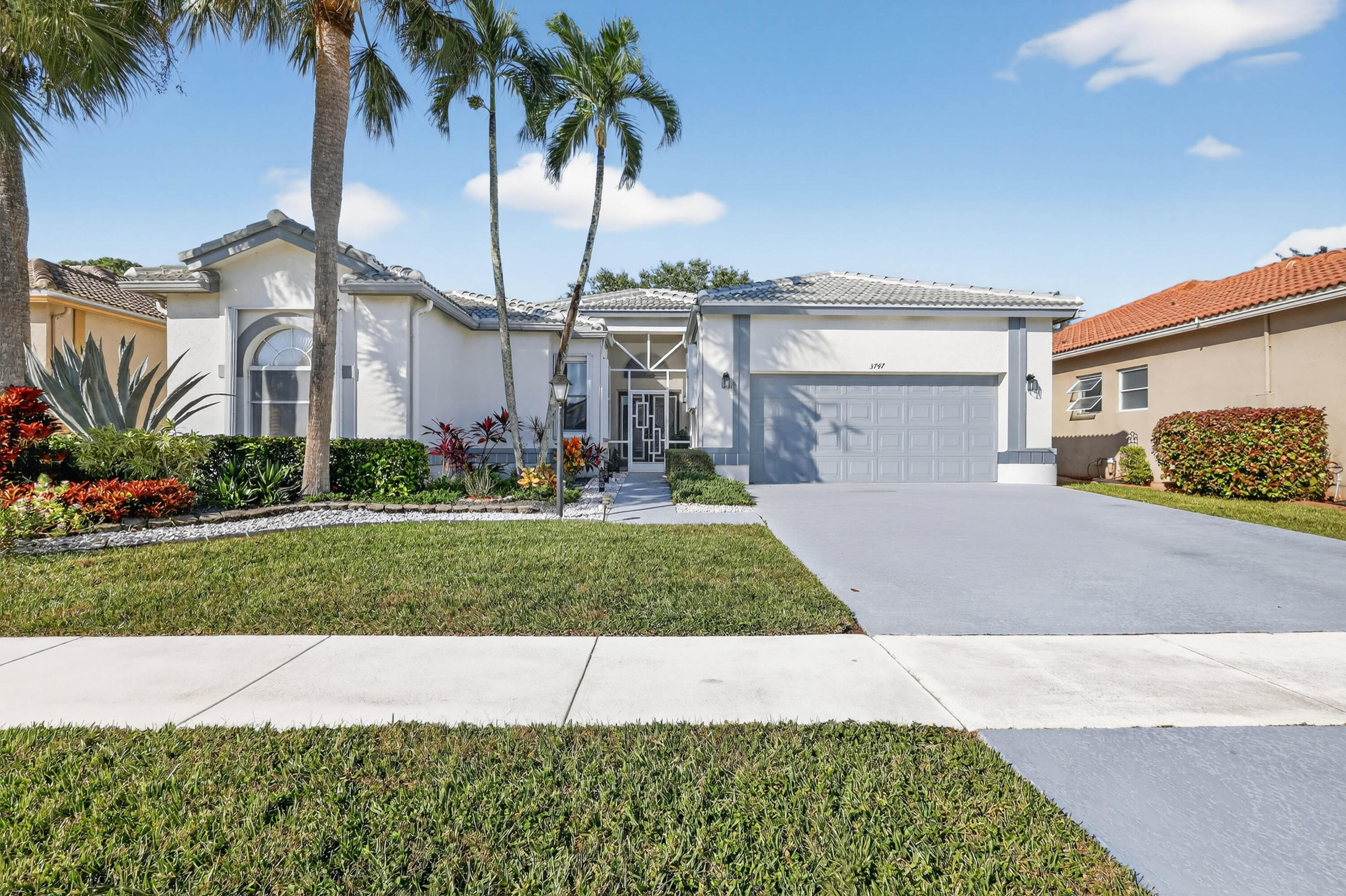 Foto de propiedad en 3747 Spring Crest Court, Lake Worth, FL 33467 Lake Worth con MLS# 