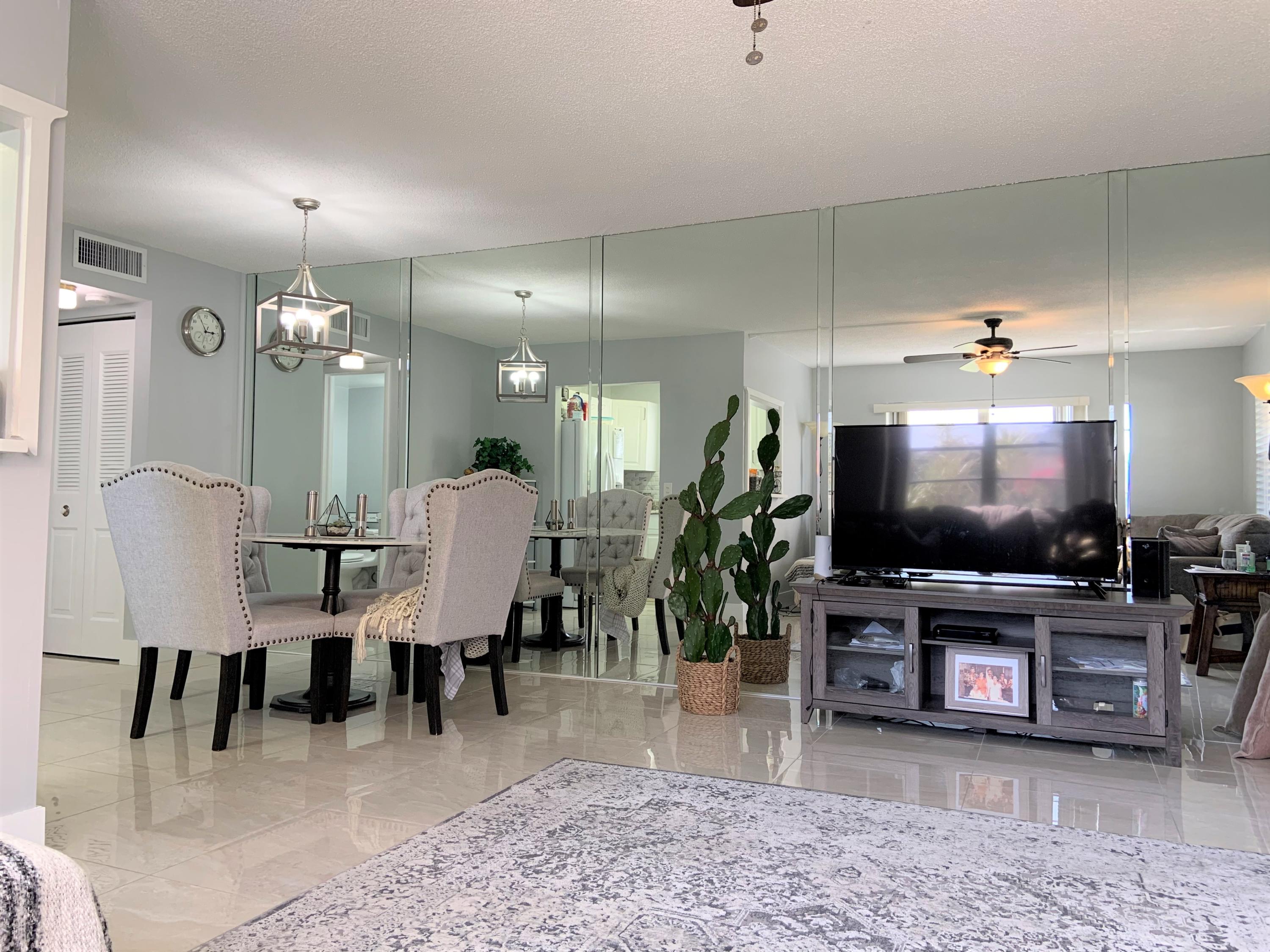 Foto de propiedad en 200 Sheffield I, West Palm Beach, FL 33417 West Palm Beach con MLS# 