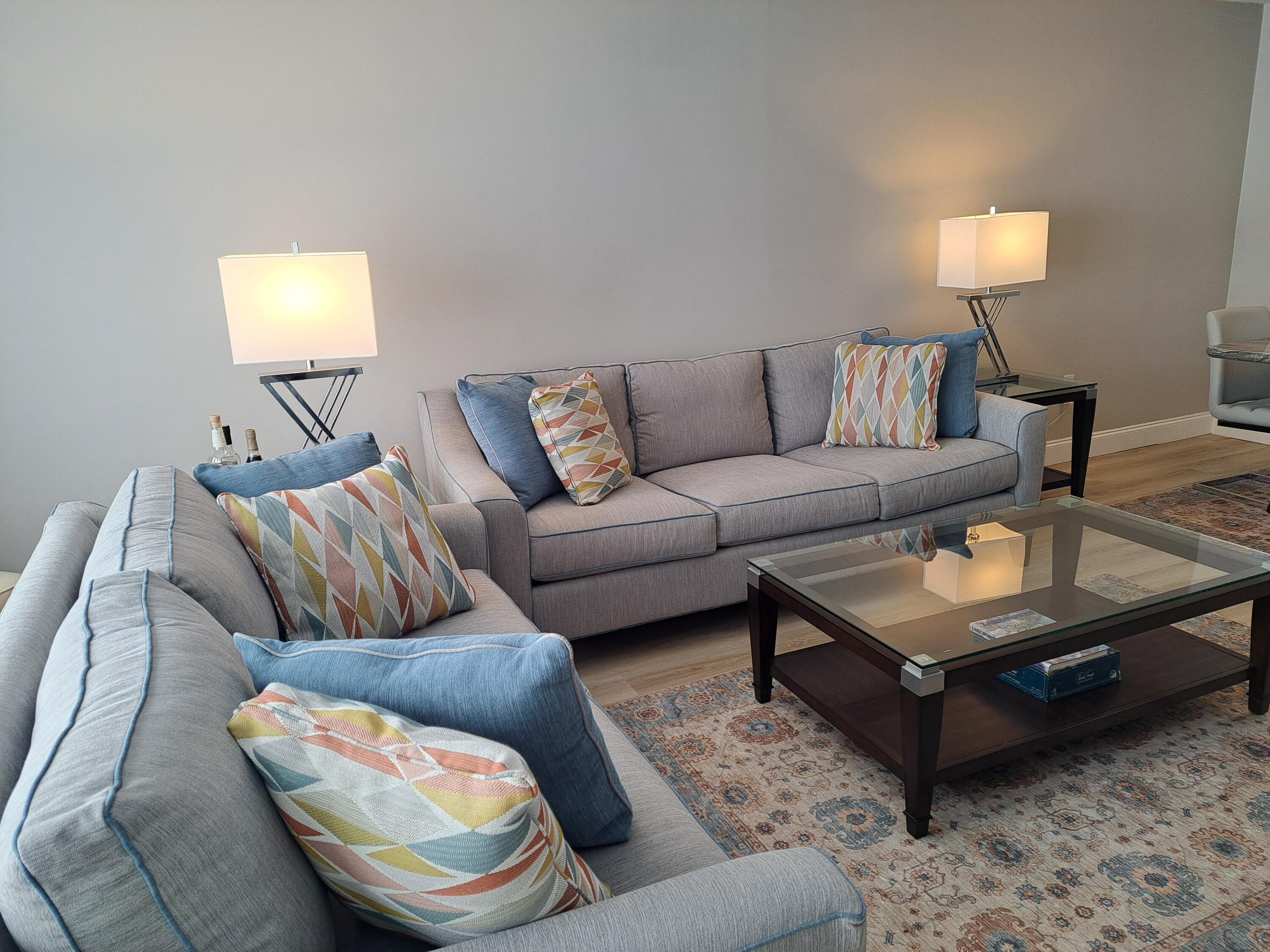 Alquilada 1502 S Lakeside Drive 208, Lake Worth Beach, FL 33460, Lake Worth Beach, FL 33460