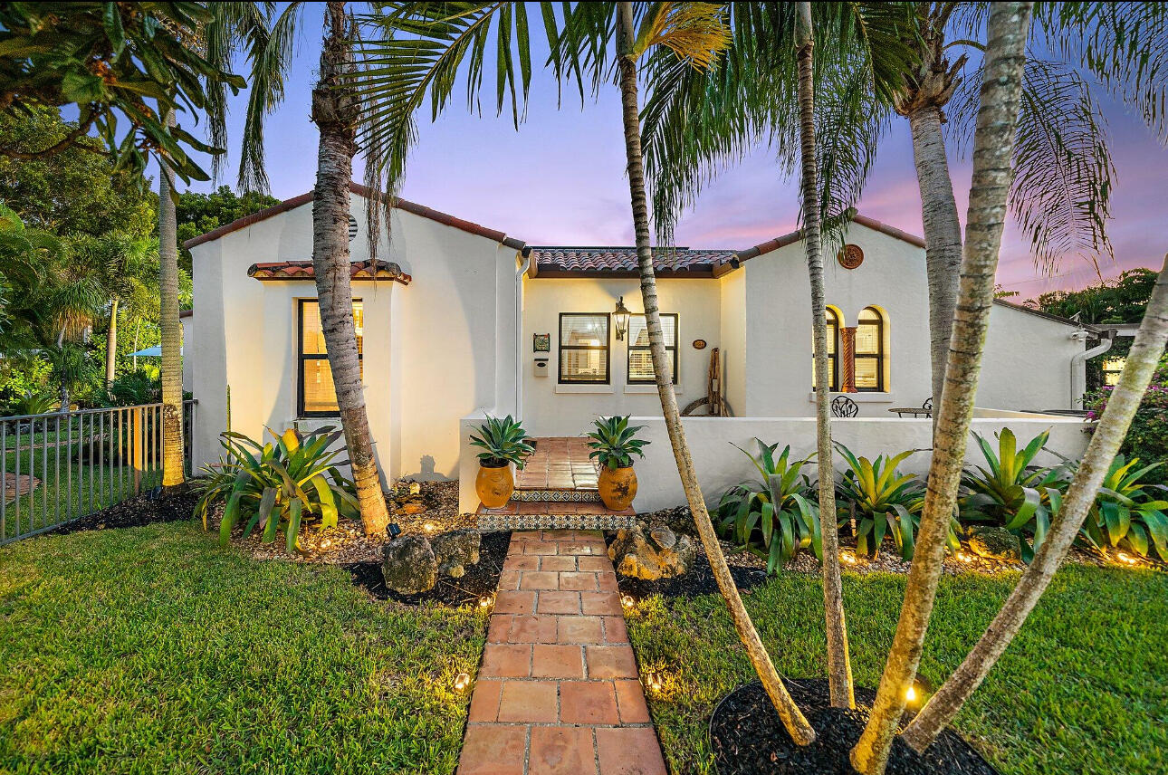 Foto de propiedad en 400 33rd Street, West Palm Beach, FL 33407 West Palm Beach con MLS# 