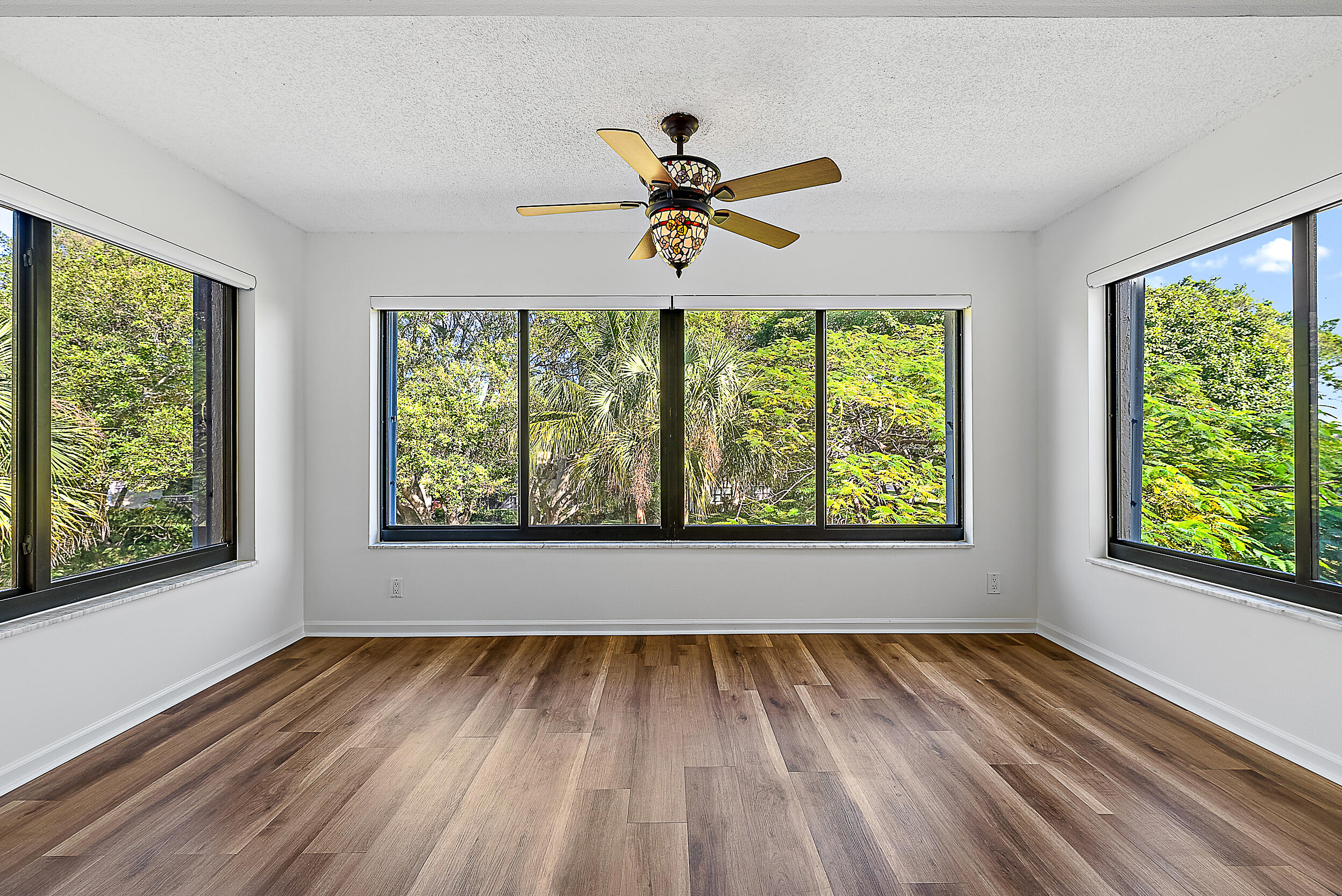 Foto de propiedad en 300 N Highway A1a 303g, Jupiter, FL 33477 Jupiter con MLS# 