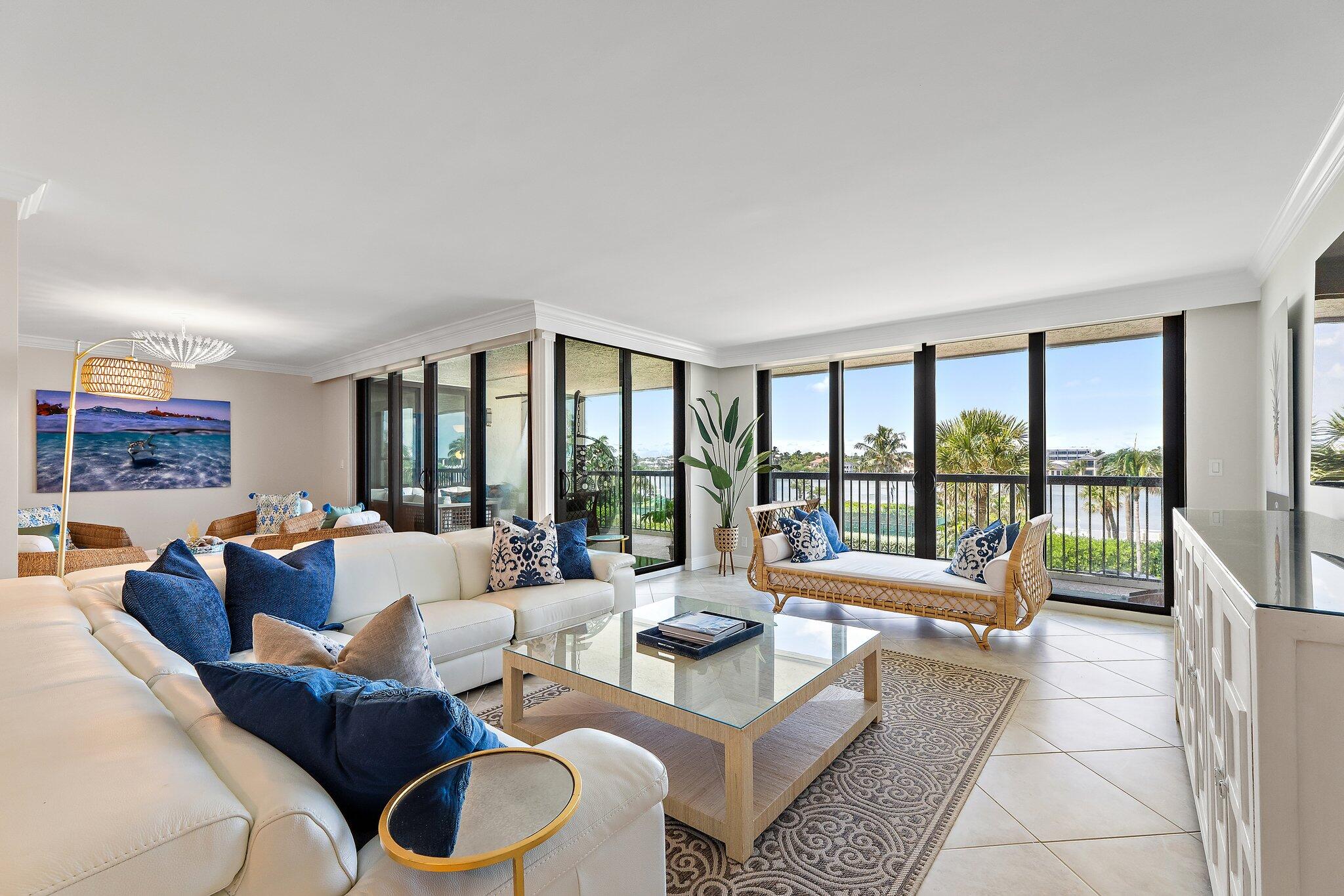 Foto de propiedad en 19670 Beach Road B303, Jupiter, FL 33469 Jupiter con MLS# 