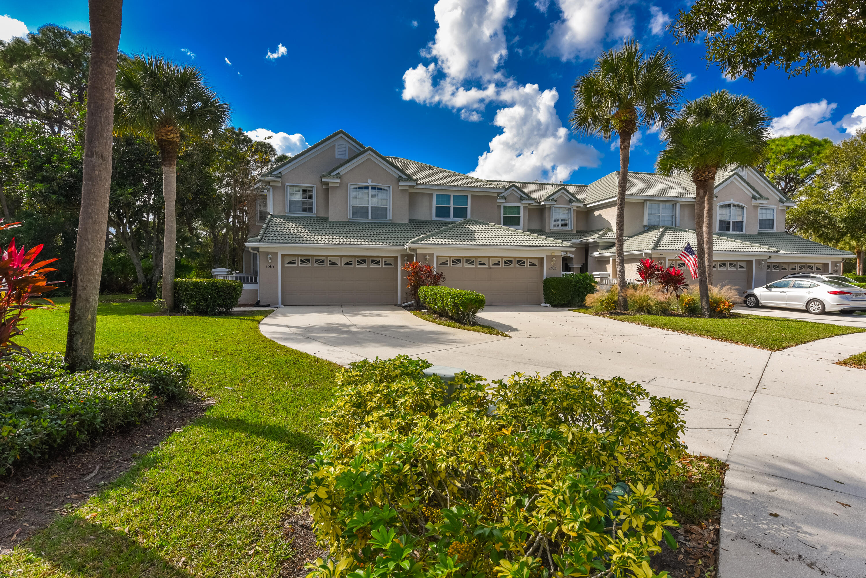 Foto de propiedad en 1567 SW Harbour Isles Circle, Port St. Lucie, FL 34986 Port St. Lucie con MLS# 