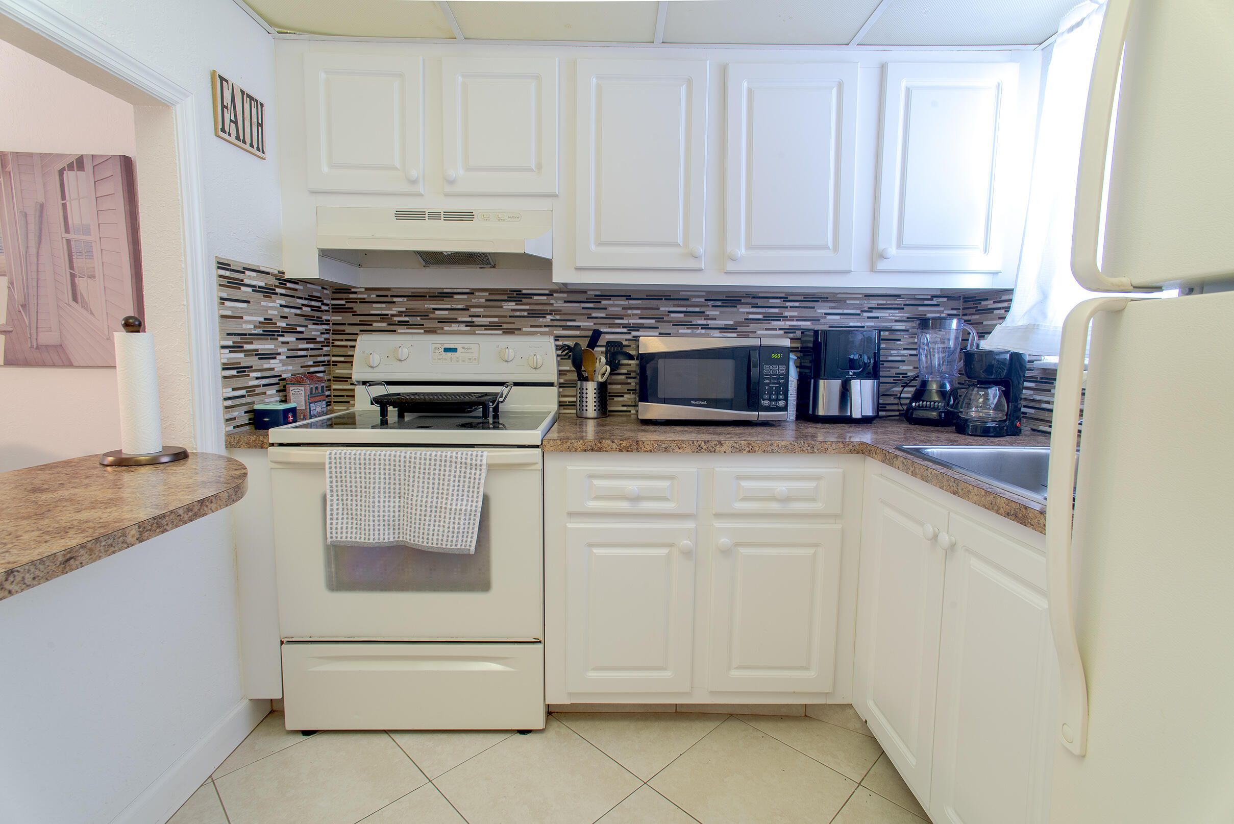 En Venta 3091 E Sun Sunrise Lakes Drive E 207, Sunrise, FL 33322, Sunrise, FL 33322