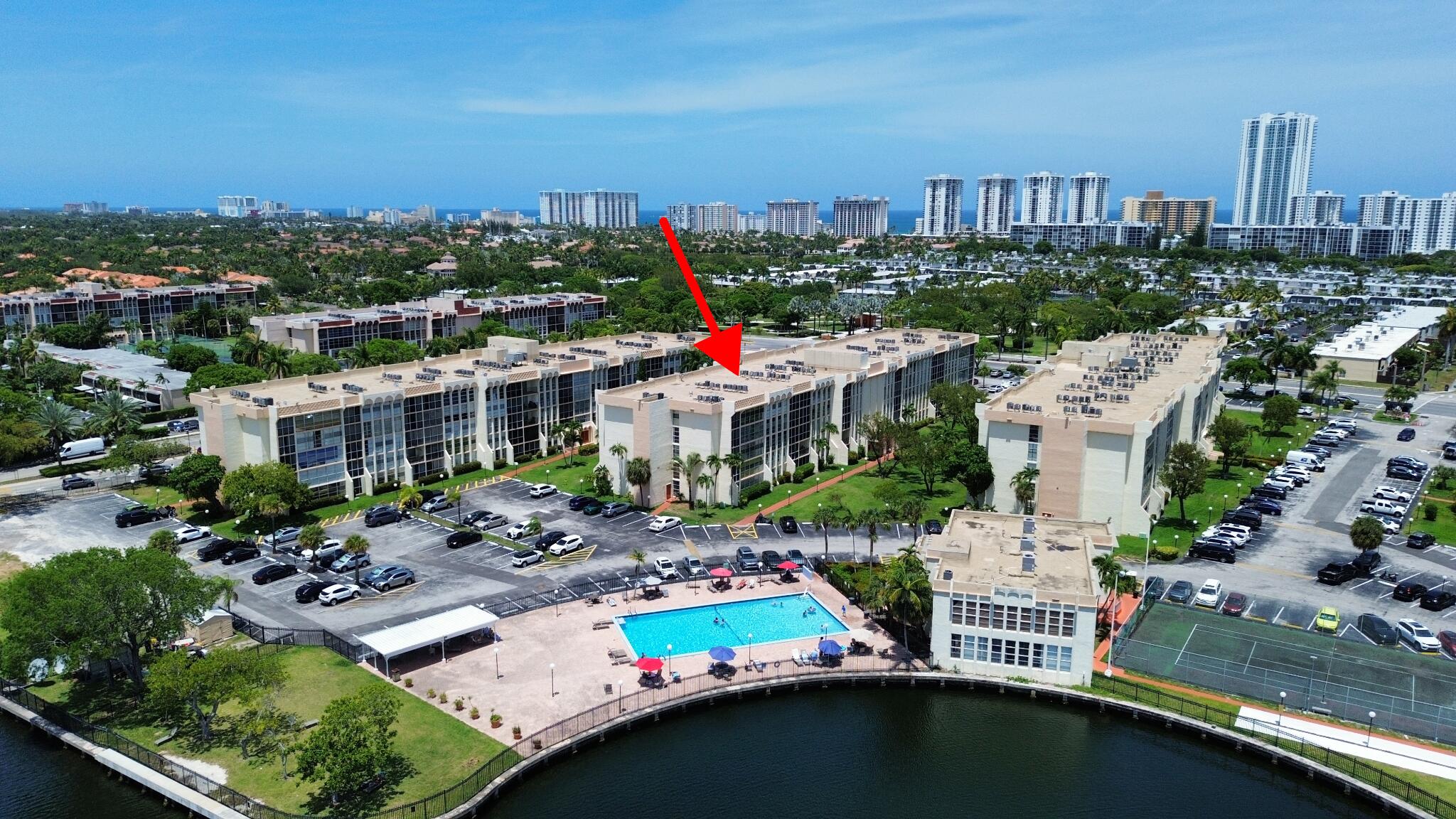 Alquilada 851 Three Islands Blvd Boulevard 102, Hallandale Beach, FL 33009, Hallandale Beach, FL 33009